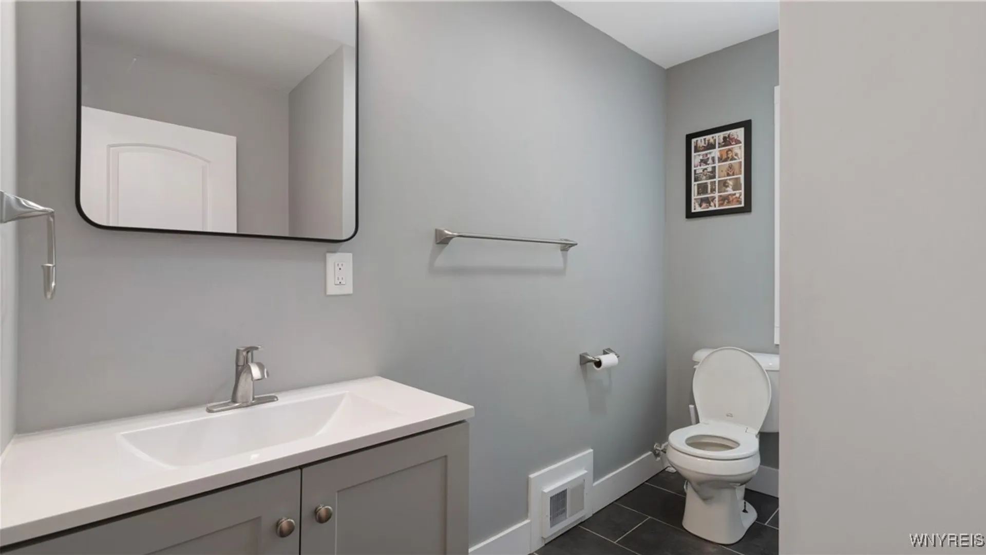 Property at 713 Townsend Place, Niagara Falls, NY 14301 16