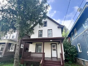 713 Townsend Place, Niagara Falls, NY 14301