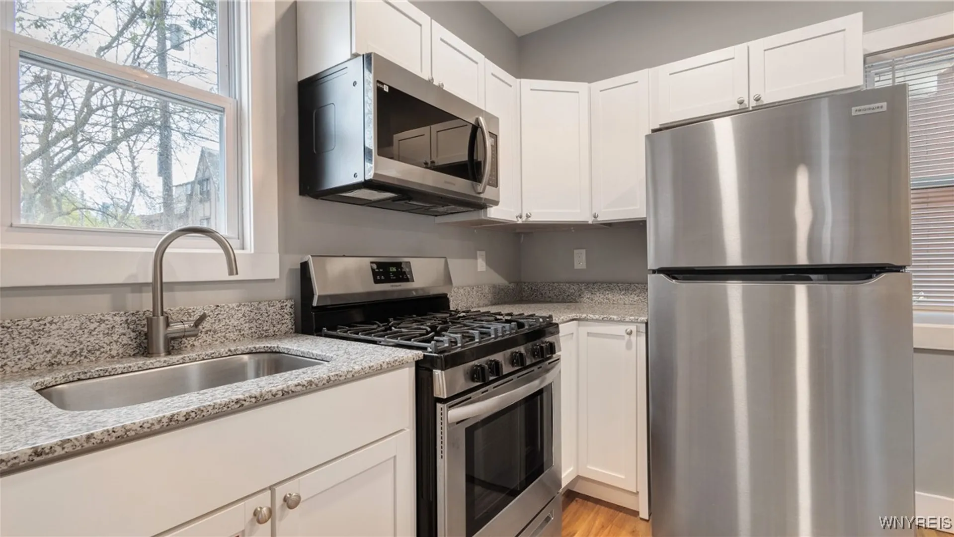 Property at 713 Townsend Place, Niagara Falls, NY 14301 3