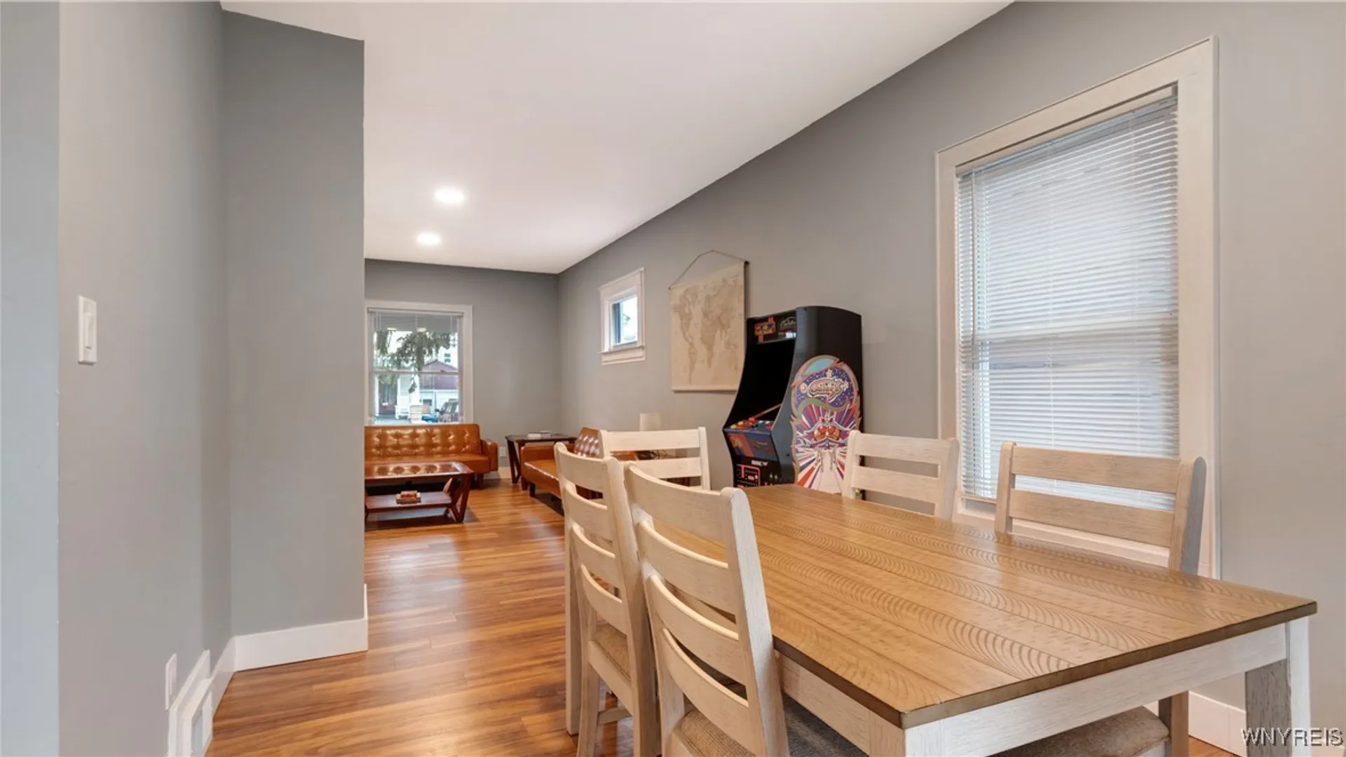 Property at 713 Townsend Place, Niagara Falls, NY 14301 6