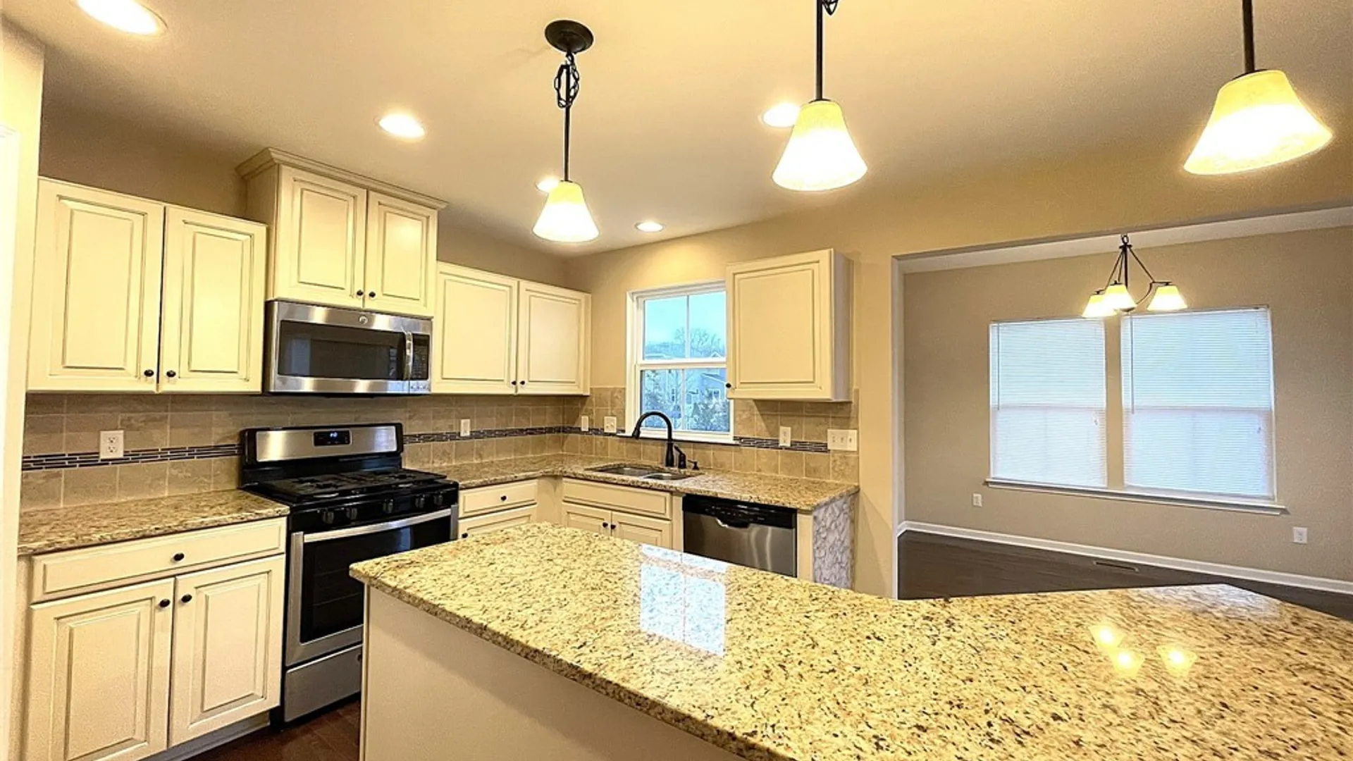 Property at 113 Weeping Willow, Camillus, NY 13031 13