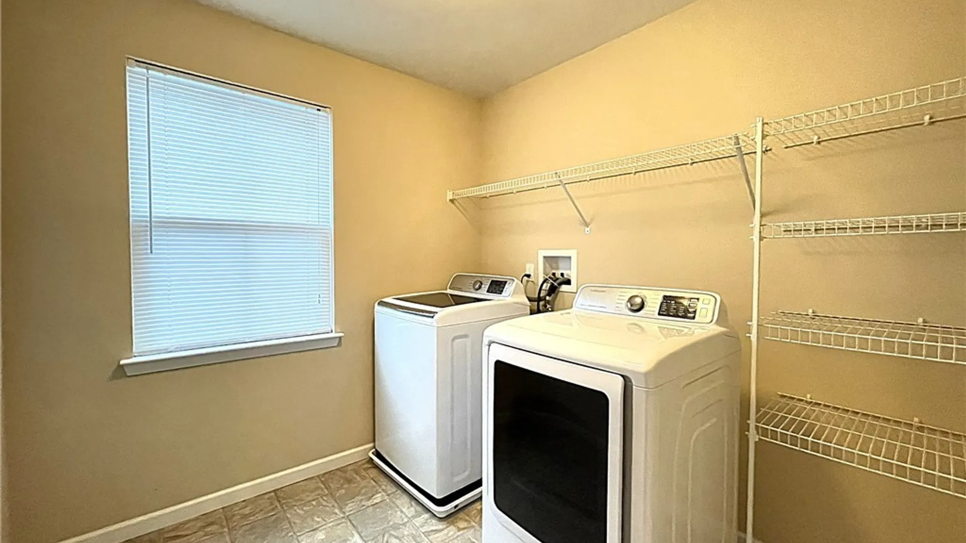 Property at 113 Weeping Willow, Camillus, NY 13031 25