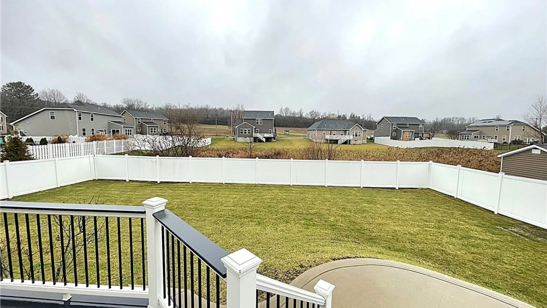 Property at 113 Weeping Willow, Camillus, NY 13031 40