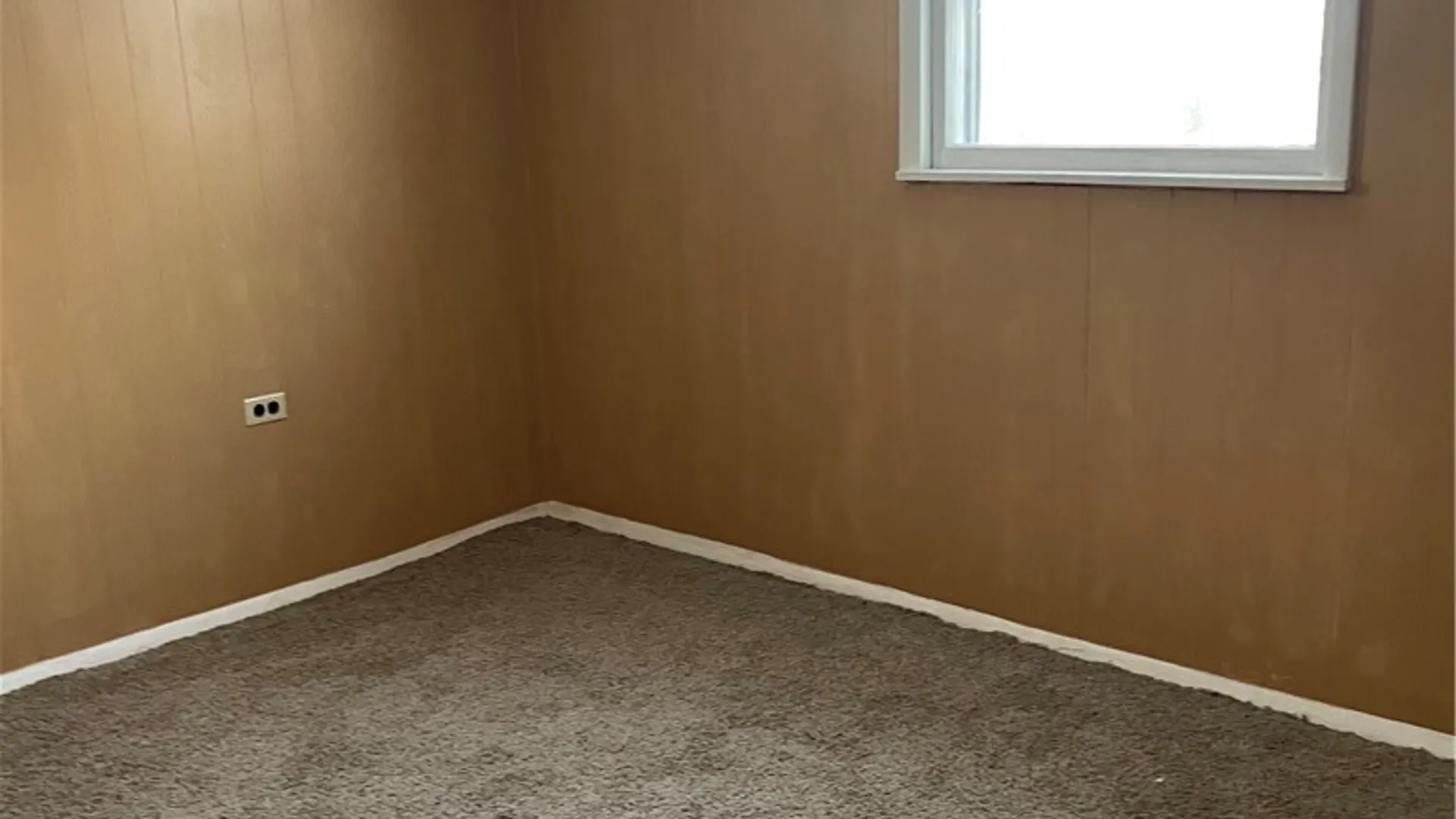 Property at 19 Grove Avenue, Auburn, NY 13021 17