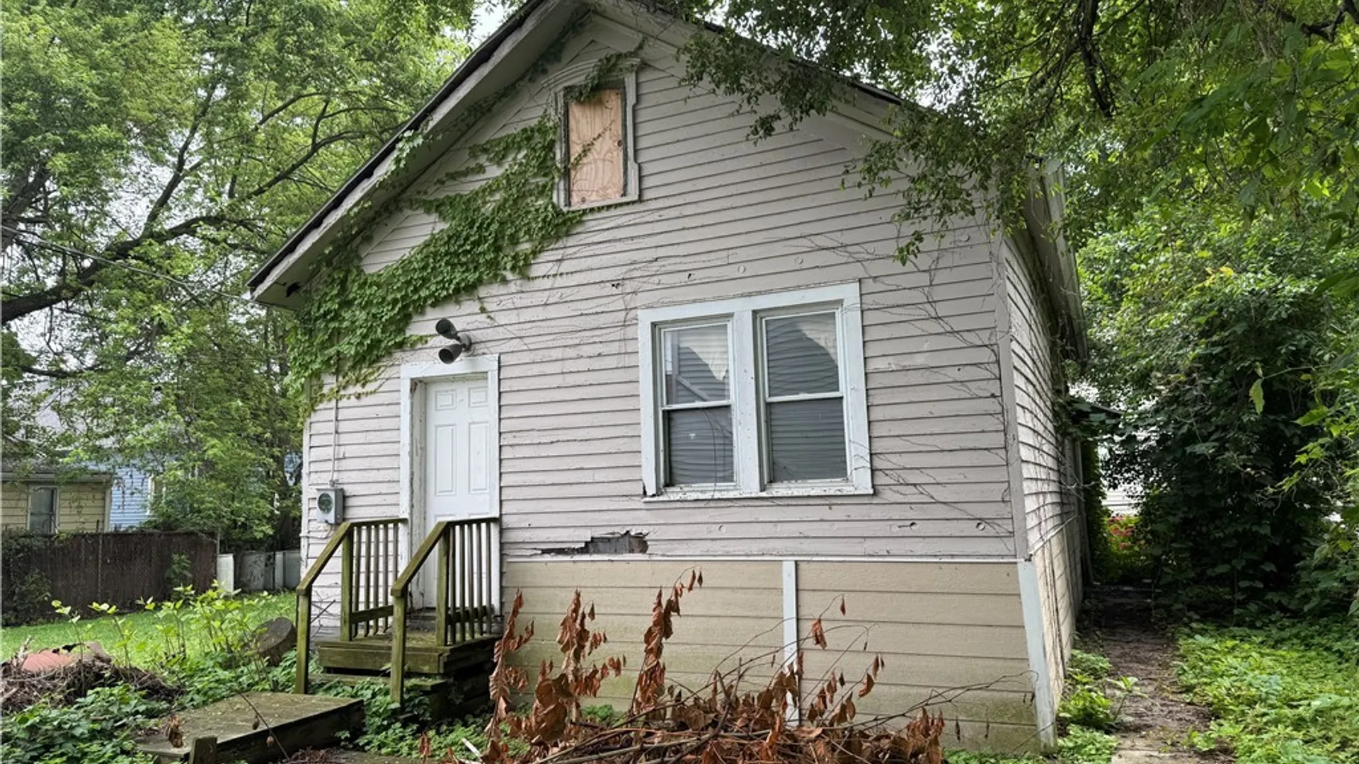 Property at 231 Hamburg Street, Buffalo, NY 14204 3
