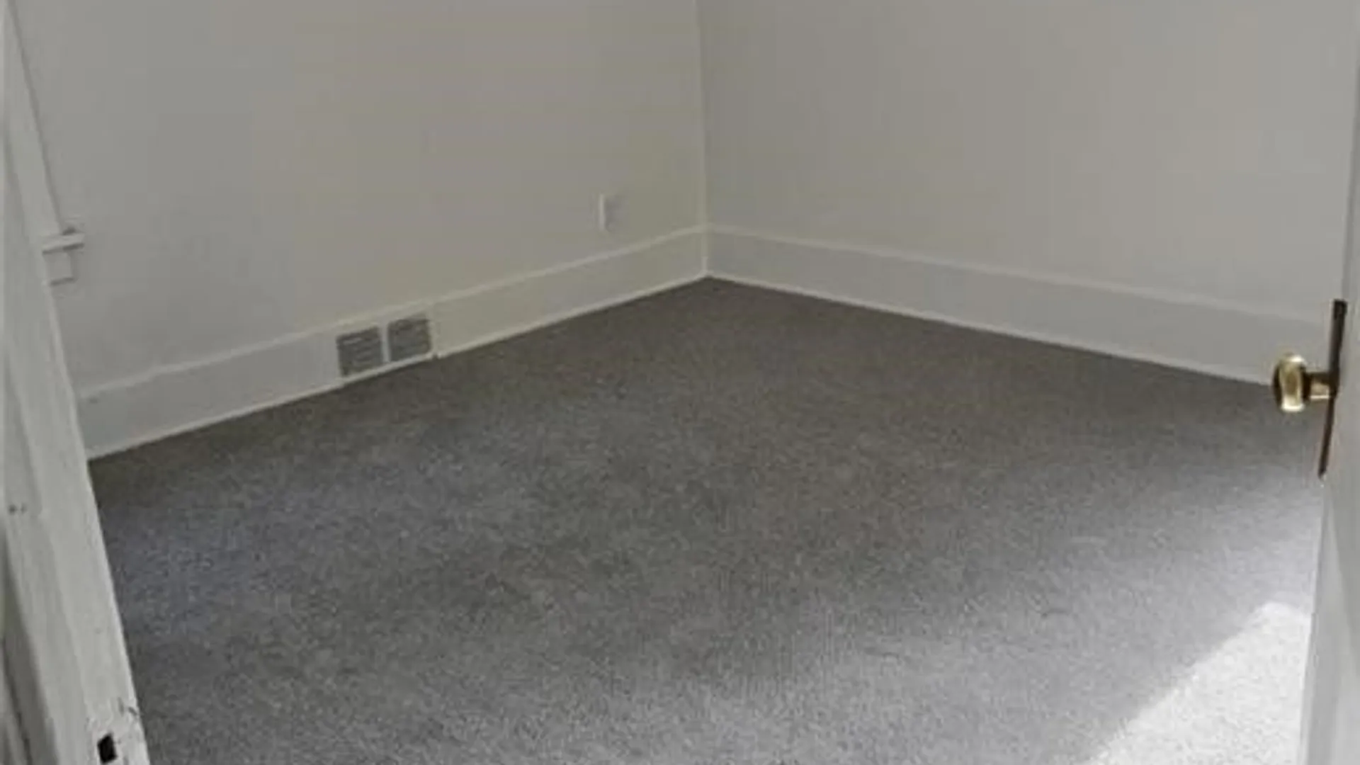 Property at 196 Englewood Avenue, Buffalo, NY 14214 9