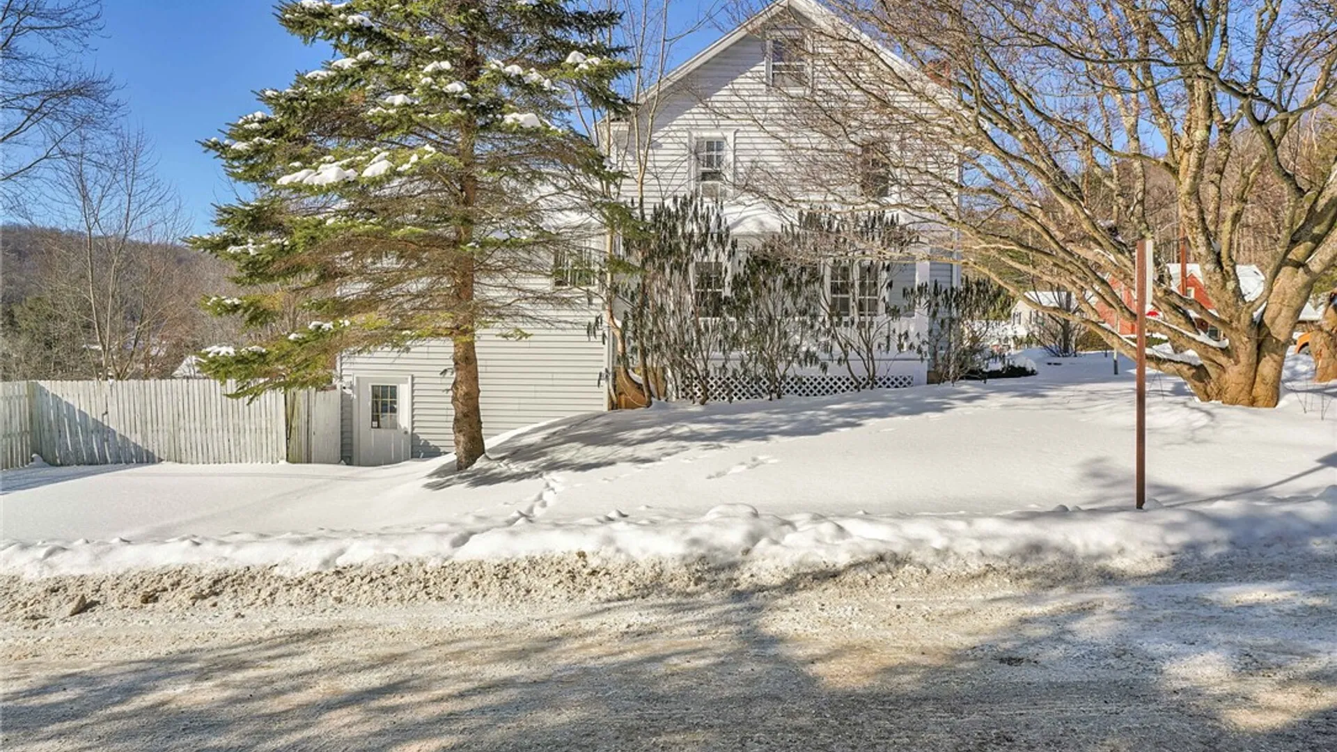 Property at 17 Fiske Avenue, Bradford Town, PA 16701 3