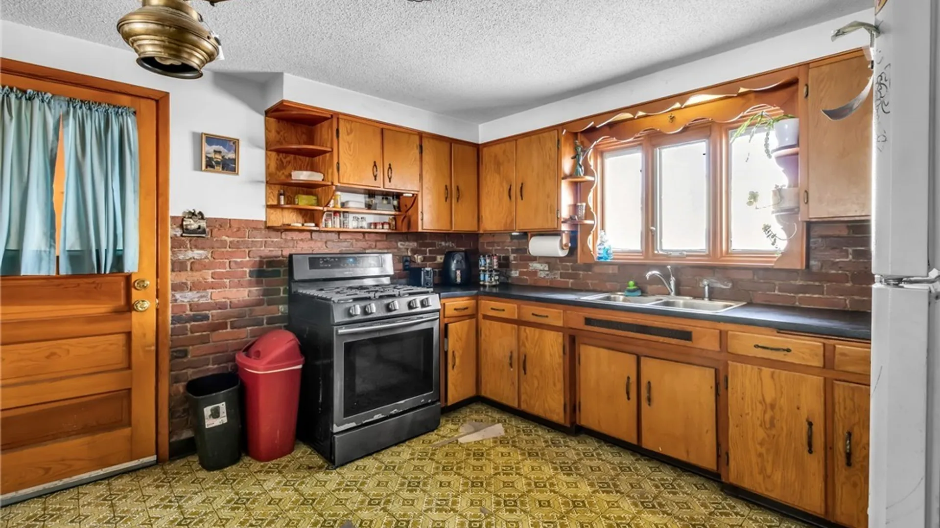 Property at 58 Boardman Road, West Seneca, NY 14218 5