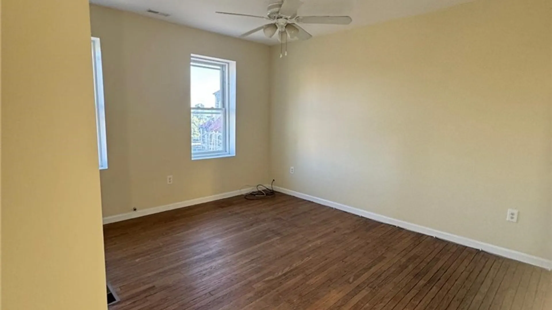 Property at 635 E Willow Street, Syracuse, NY 13203 11