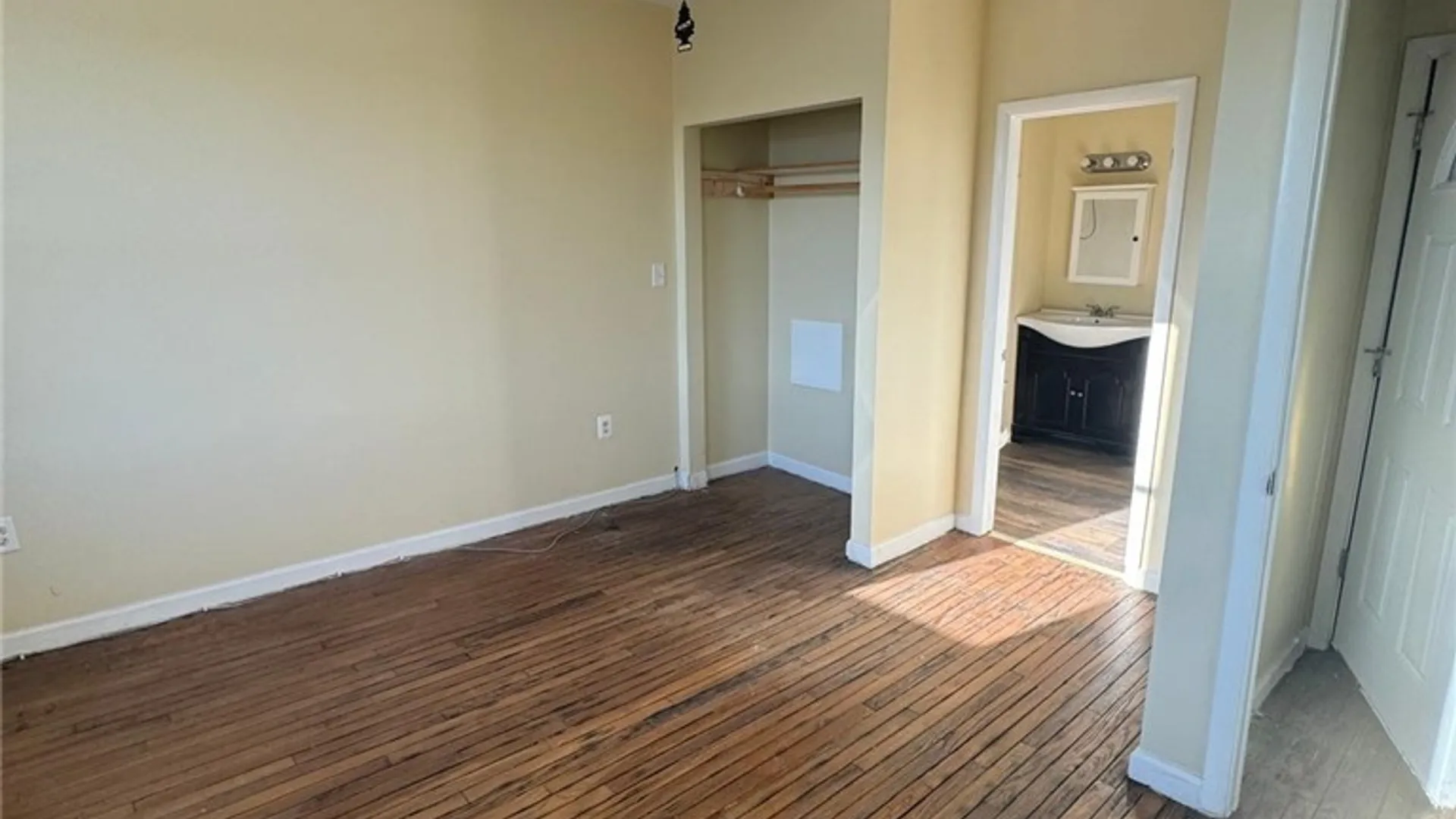 Property at 635 E Willow Street, Syracuse, NY 13203 15
