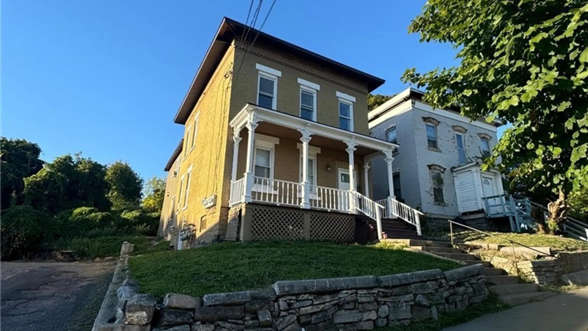 Property at 635 E Willow Street, Syracuse, NY 13203 4