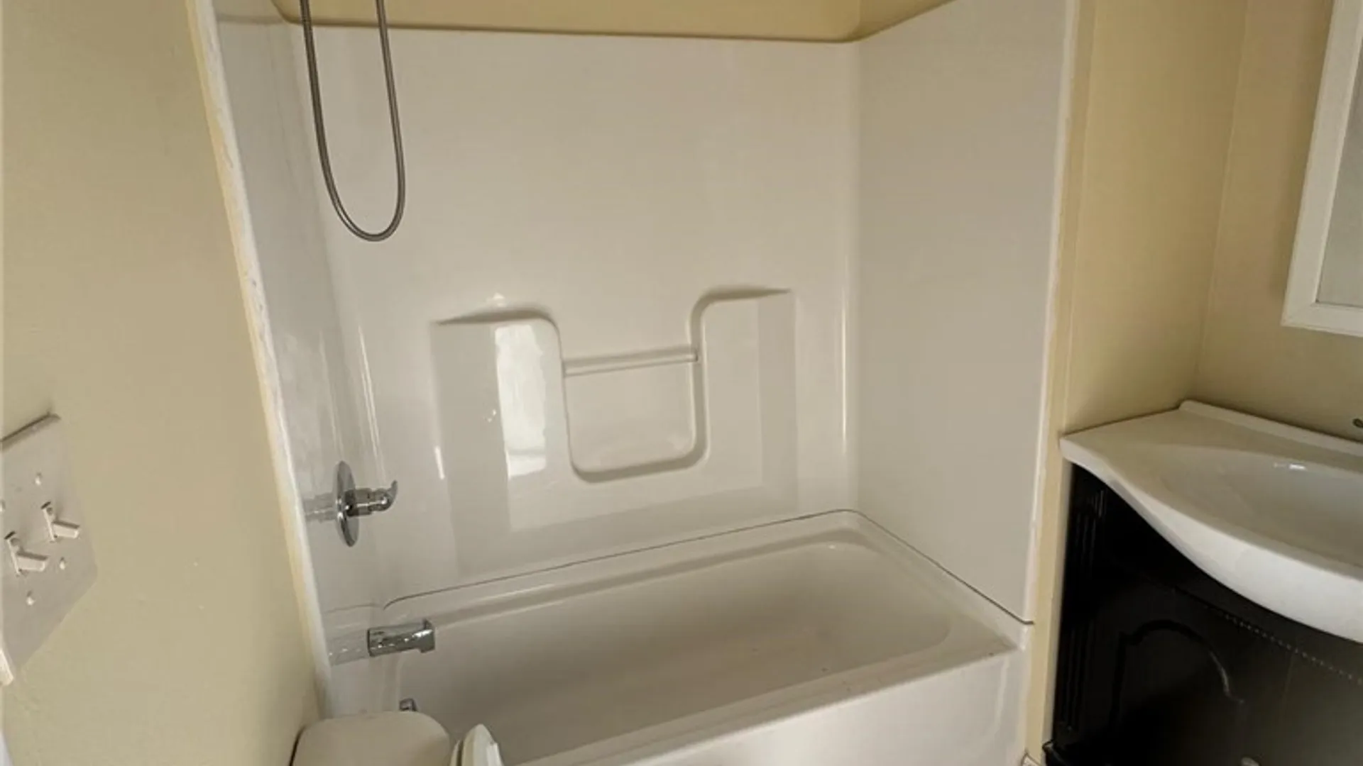 Property at 635 E Willow Street, Syracuse, NY 13203 8