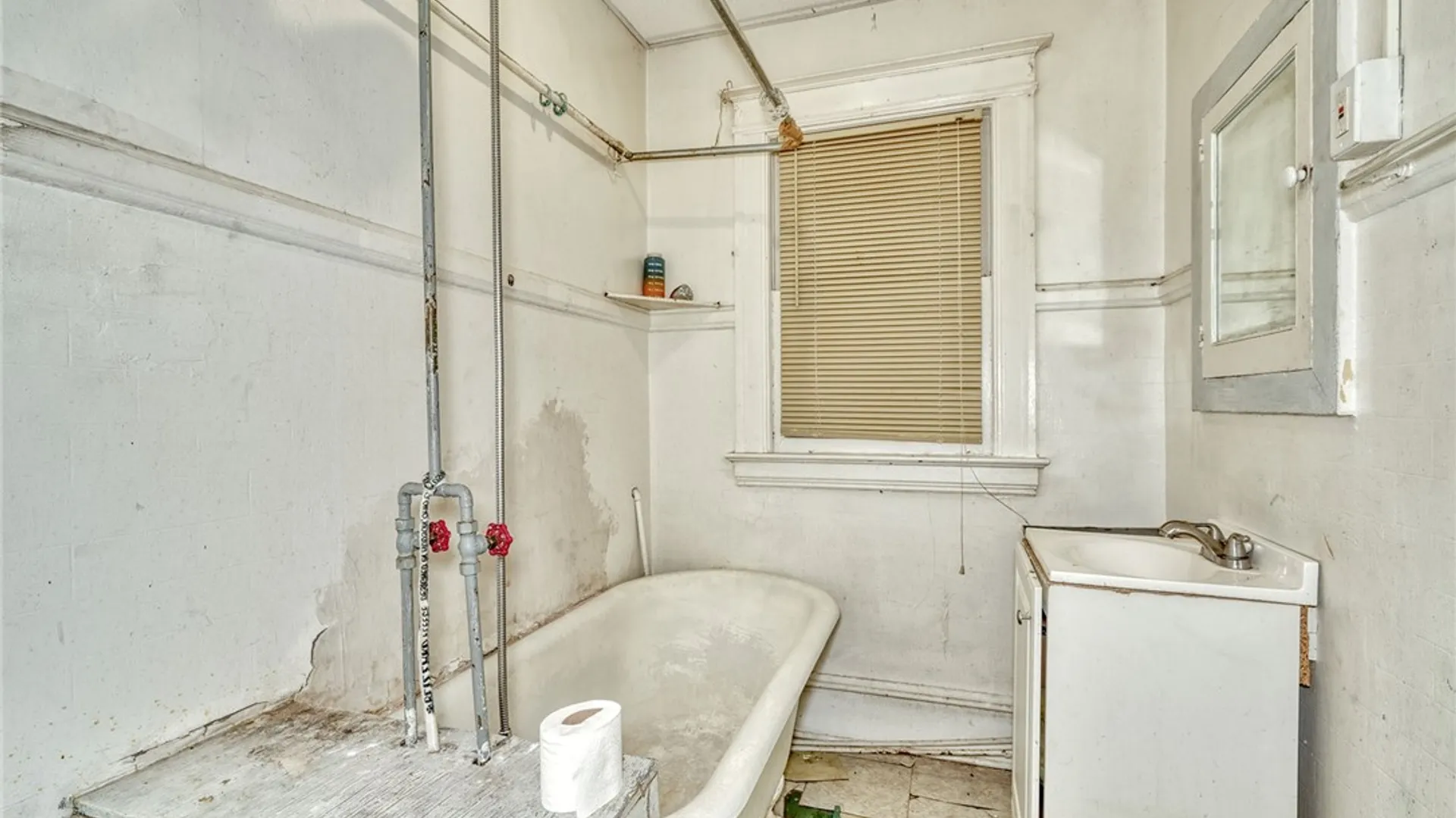 Property at 534-538 Main Street, Rochester, NY 14608 48