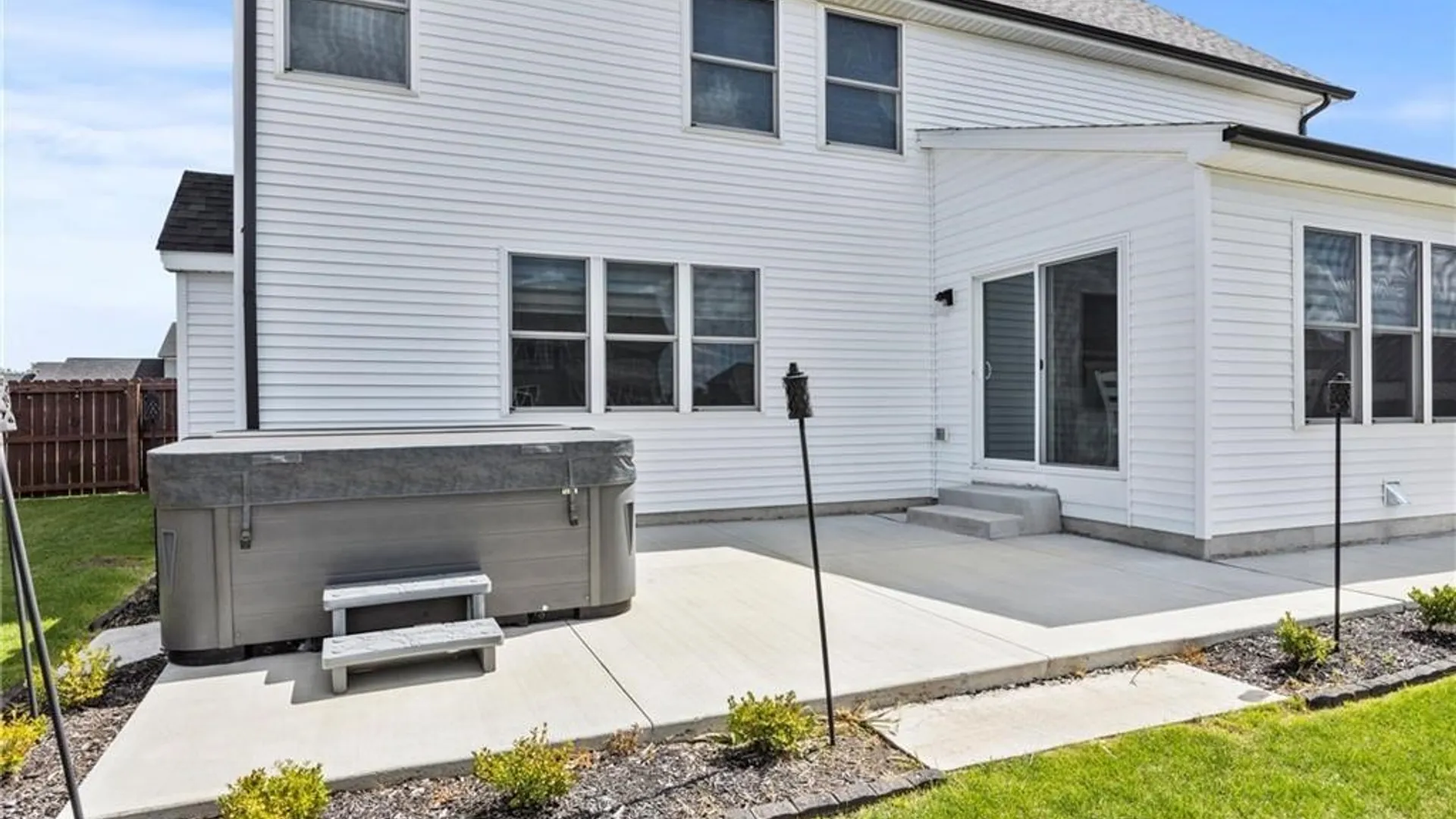 Property at 6114 Wildwood Way, Lockport Town, NY 14094 44