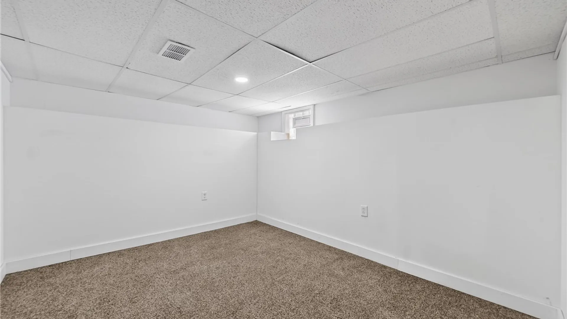 Property at 32 Brunswick Boulevard, Buffalo, NY 14208 45