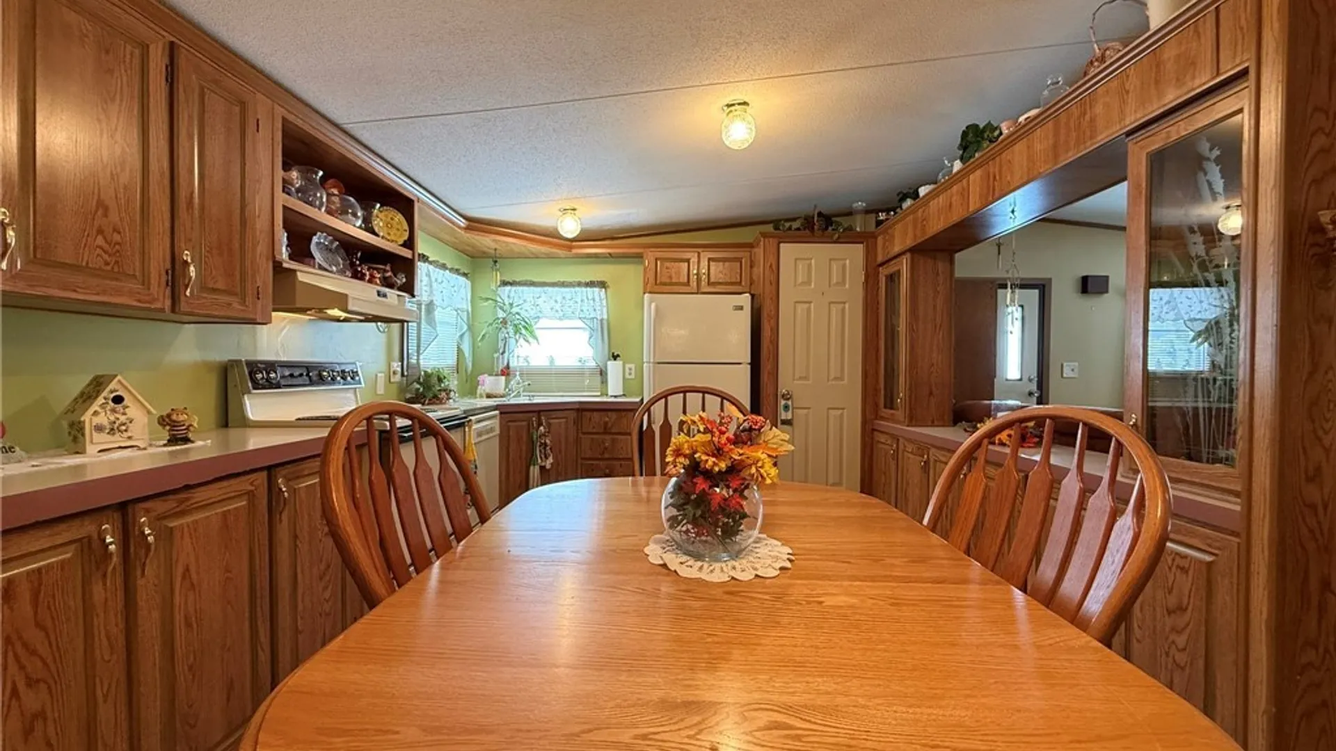 Property at 343 Applewood Drive, Lockport Town, NY 14094 12