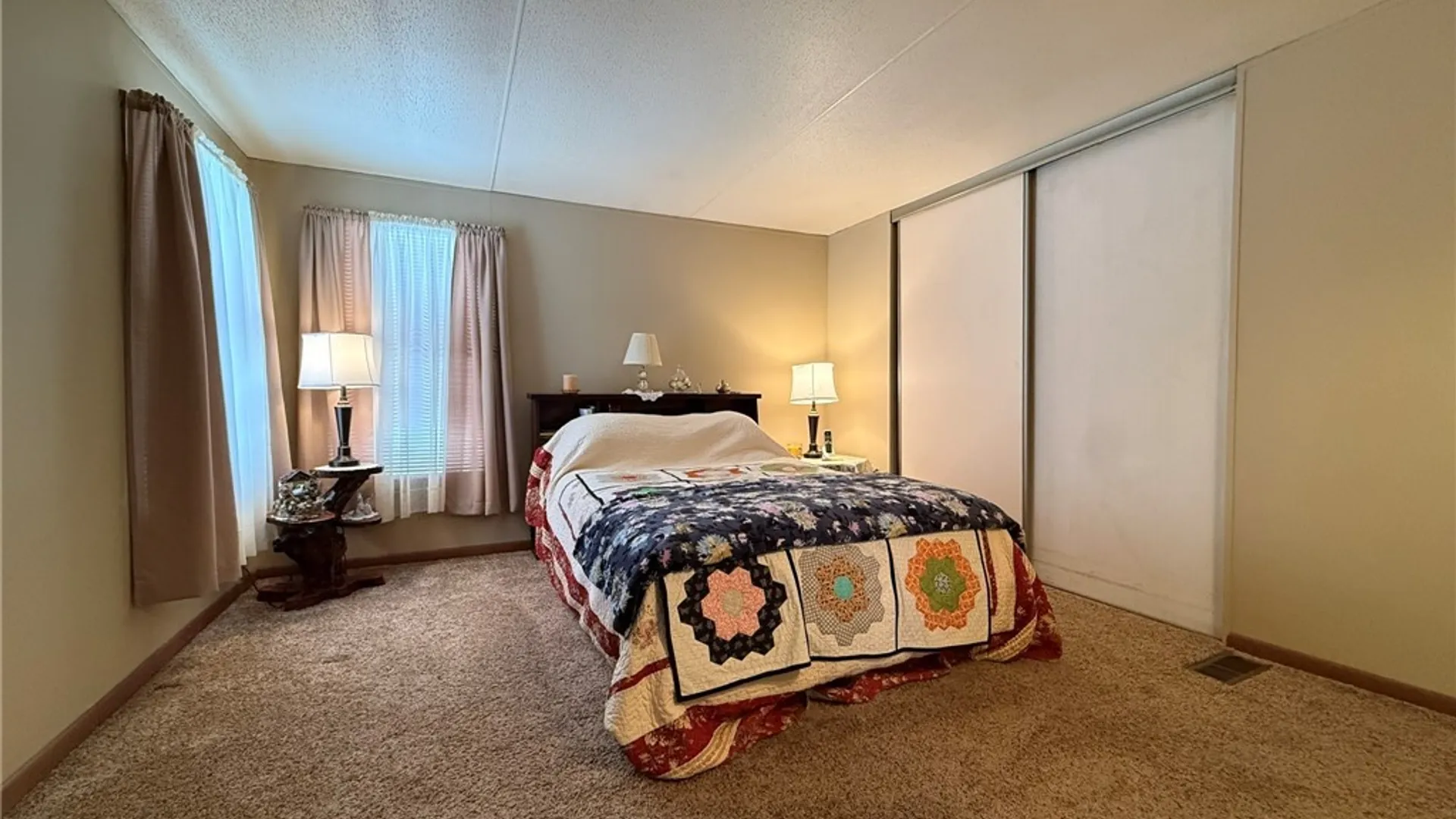 Property at 343 Applewood Drive, Lockport Town, NY 14094 20