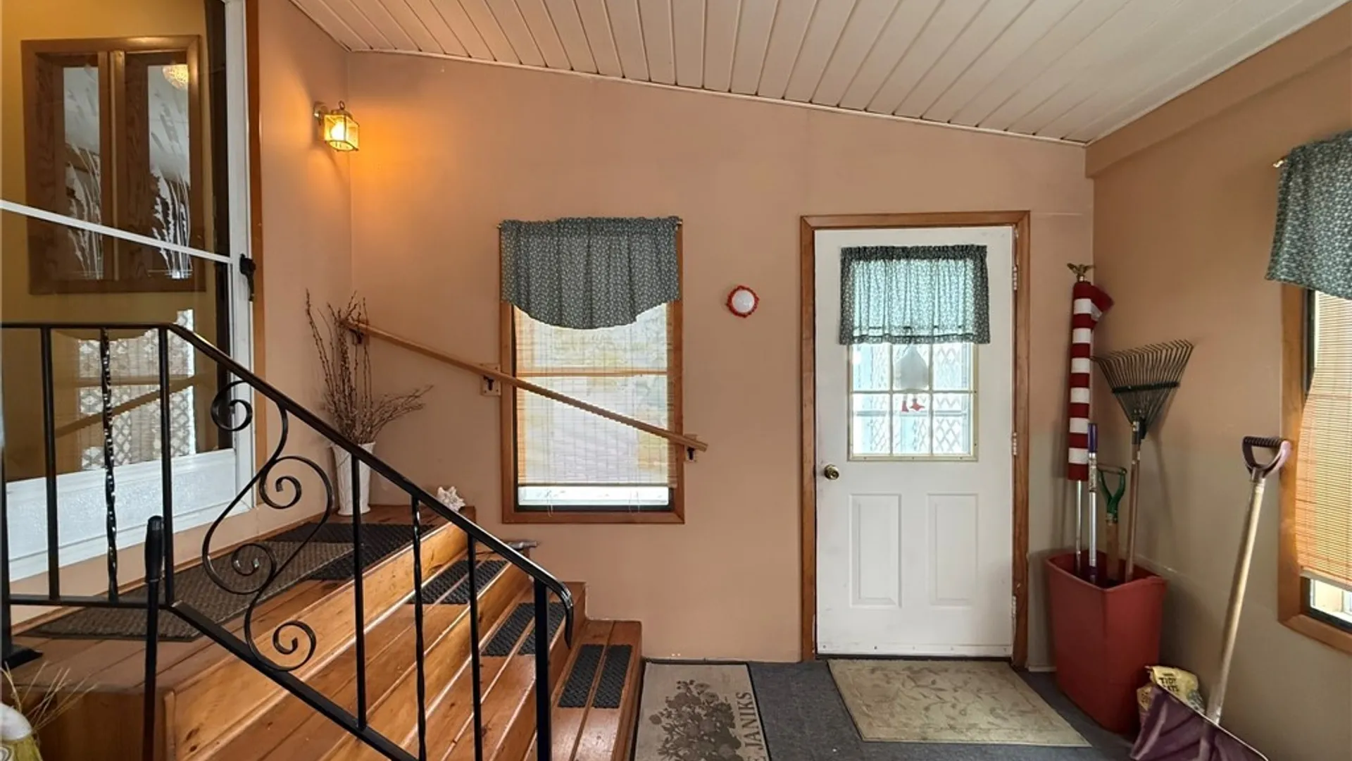 Property at 343 Applewood Drive, Lockport Town, NY 14094 32