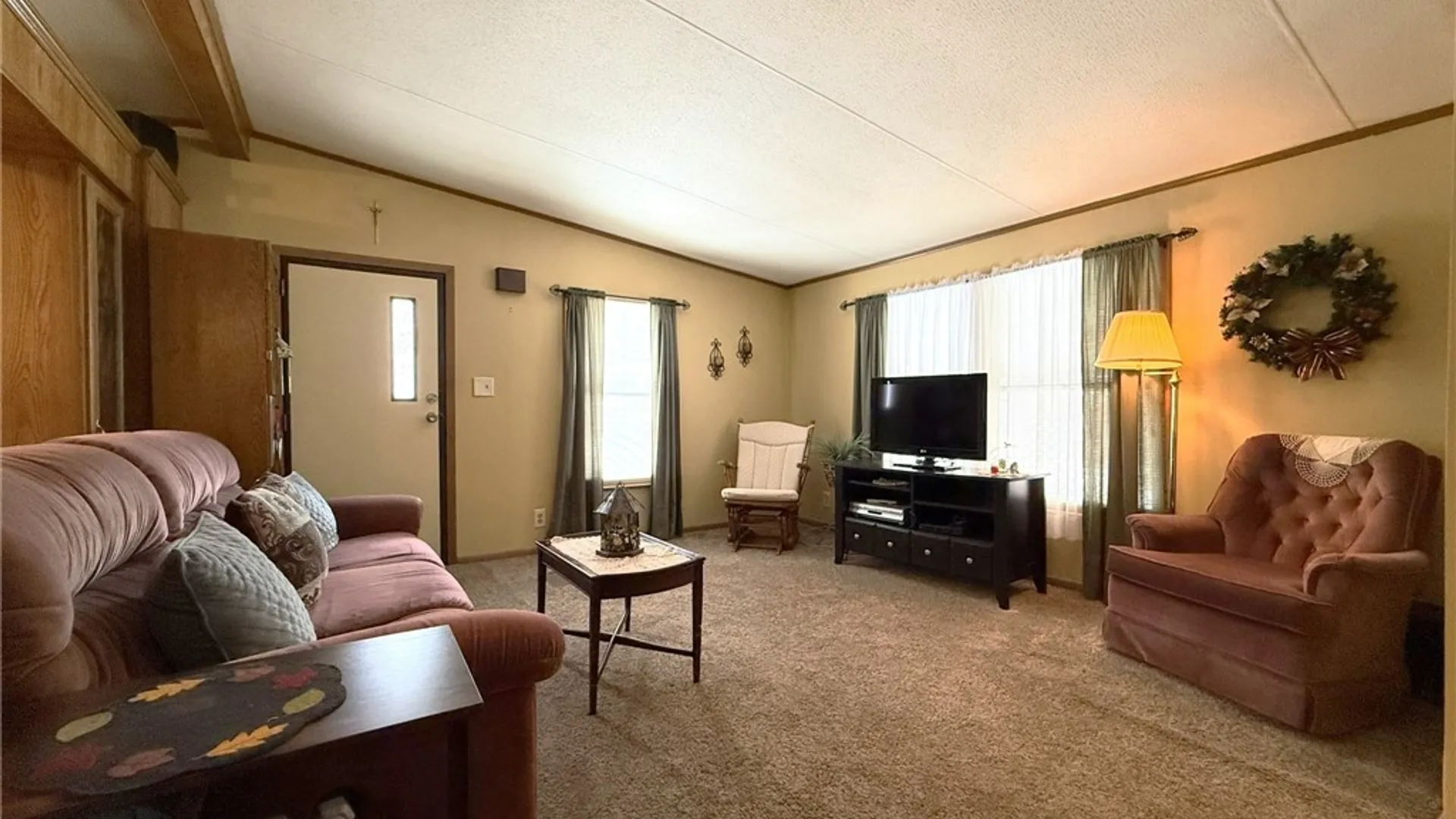 Property at 343 Applewood Drive, Lockport Town, NY 14094 8