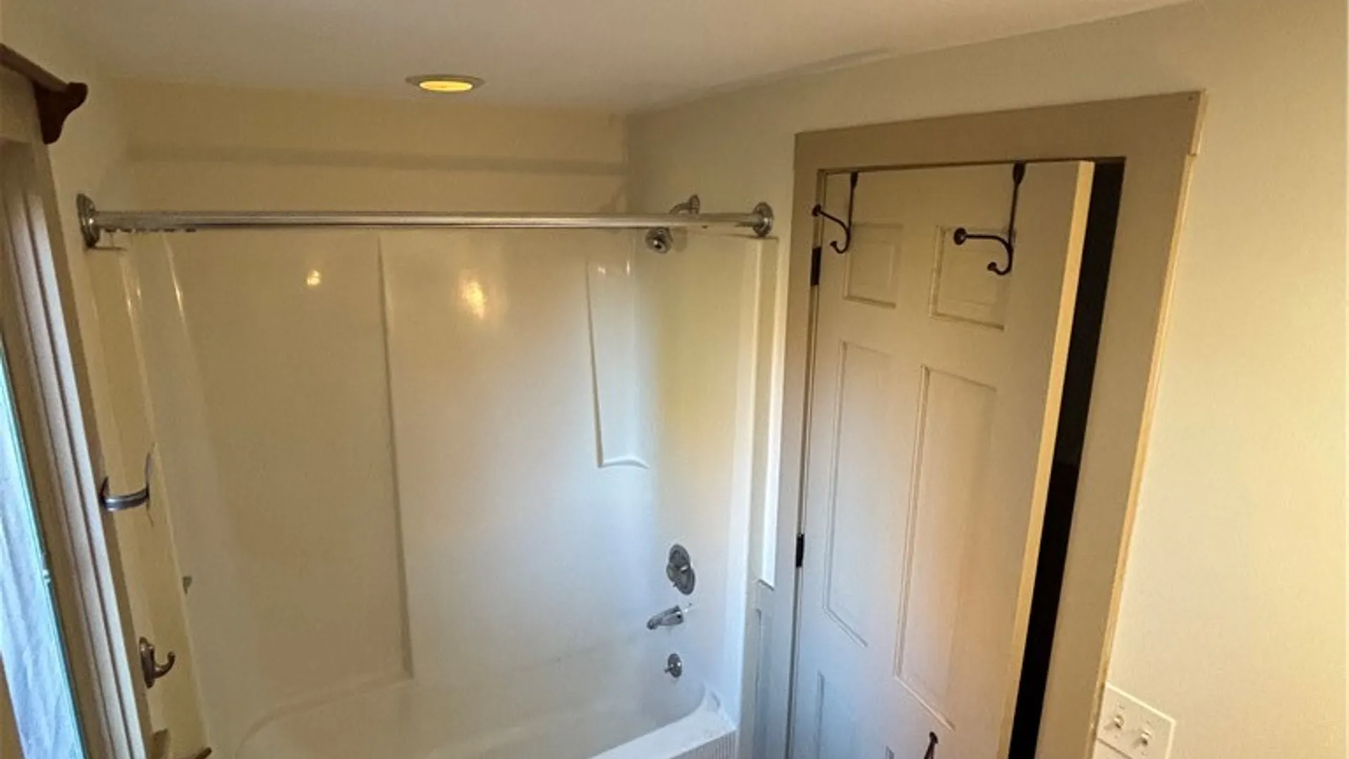 Property at 930 West Bloomfield Road, Mendon, NY 14472 12