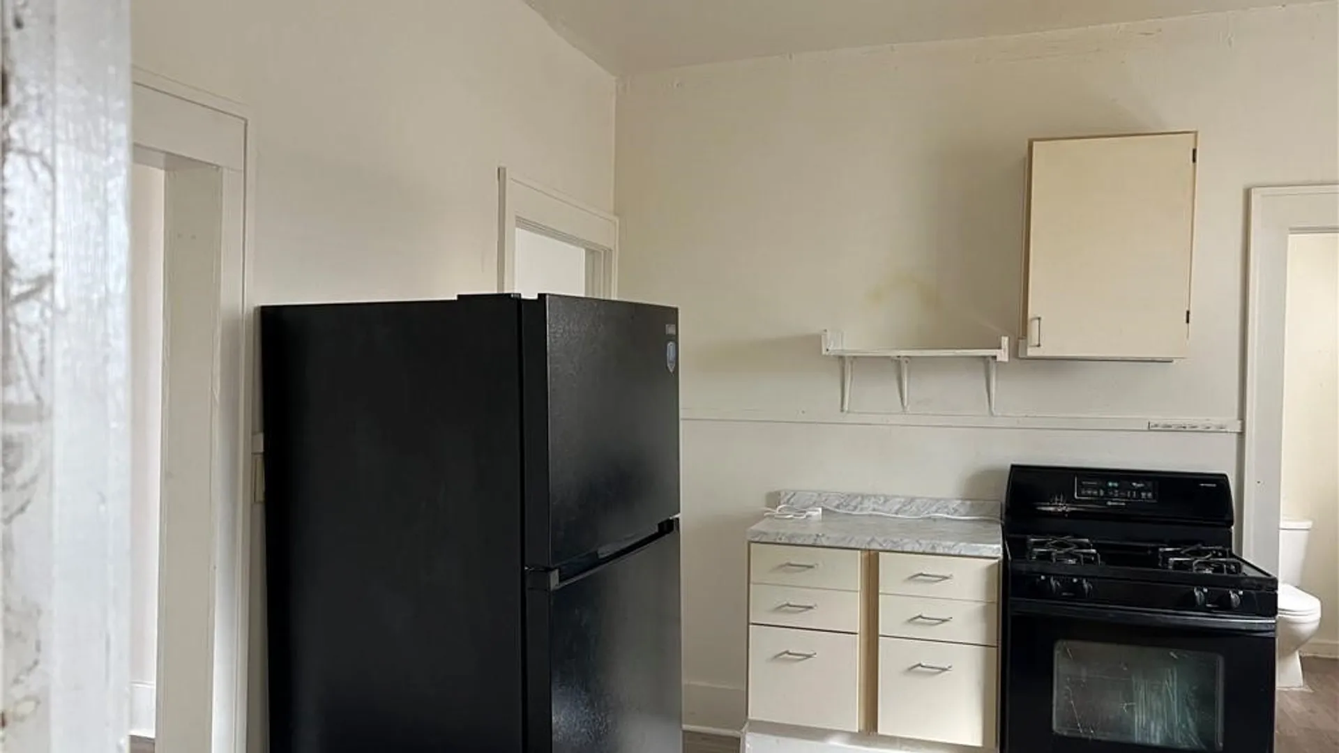 Property at 809 Jefferson Avenue, Utica, NY 13501 4