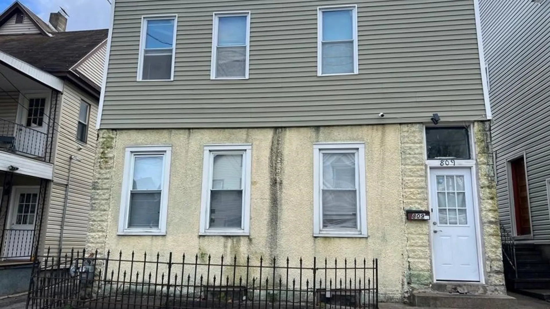Property at 809 Jefferson Avenue, Utica, NY 13501 42