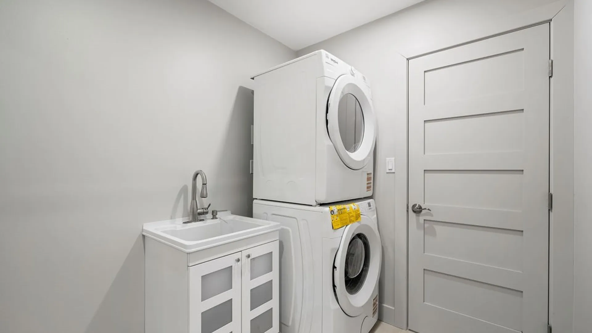 Property at 855 Madison Drive, Lewiston, NY 14092 15