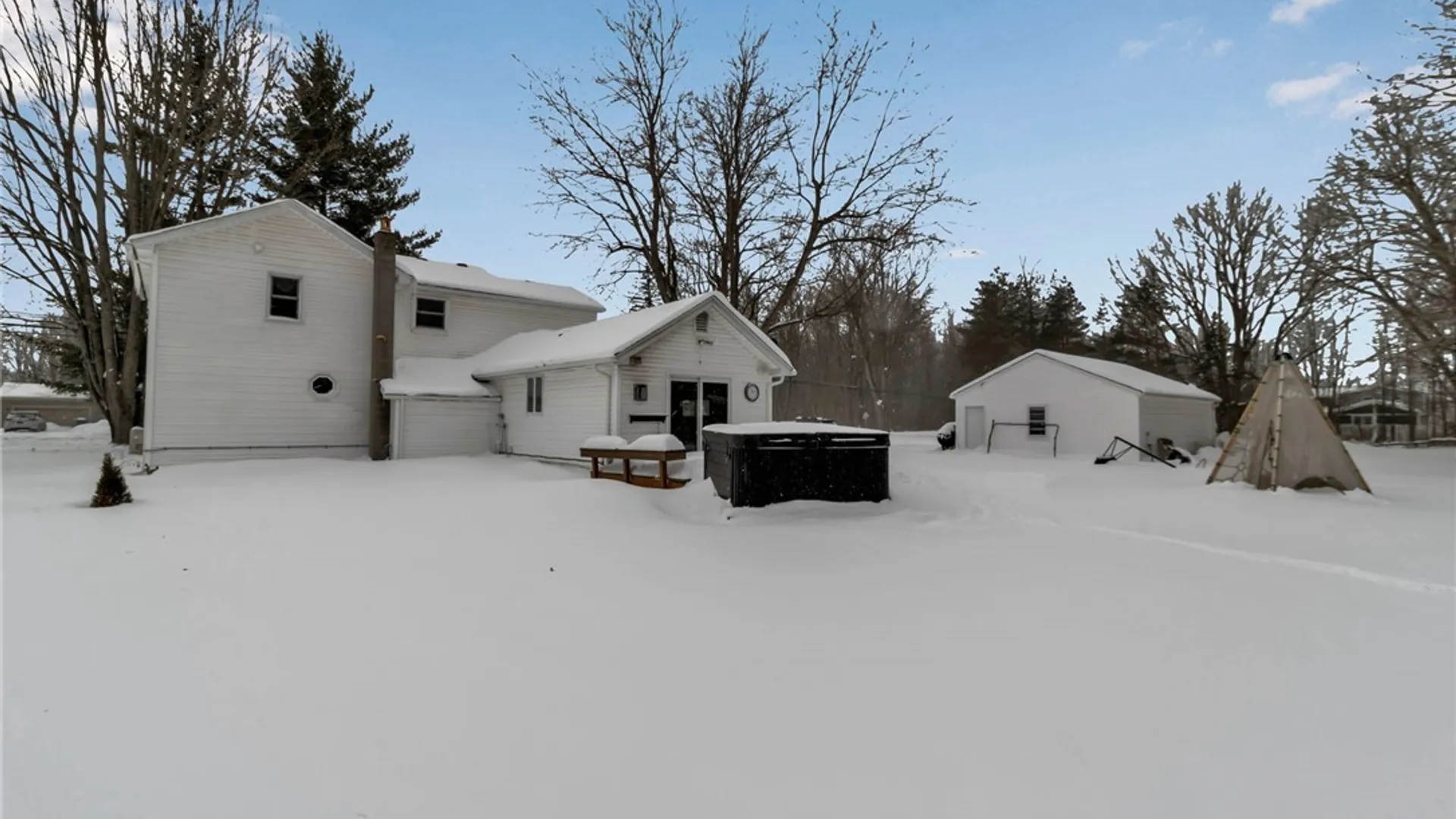 Property at 5773 Fisk Road, Pendleton, NY 14094 4