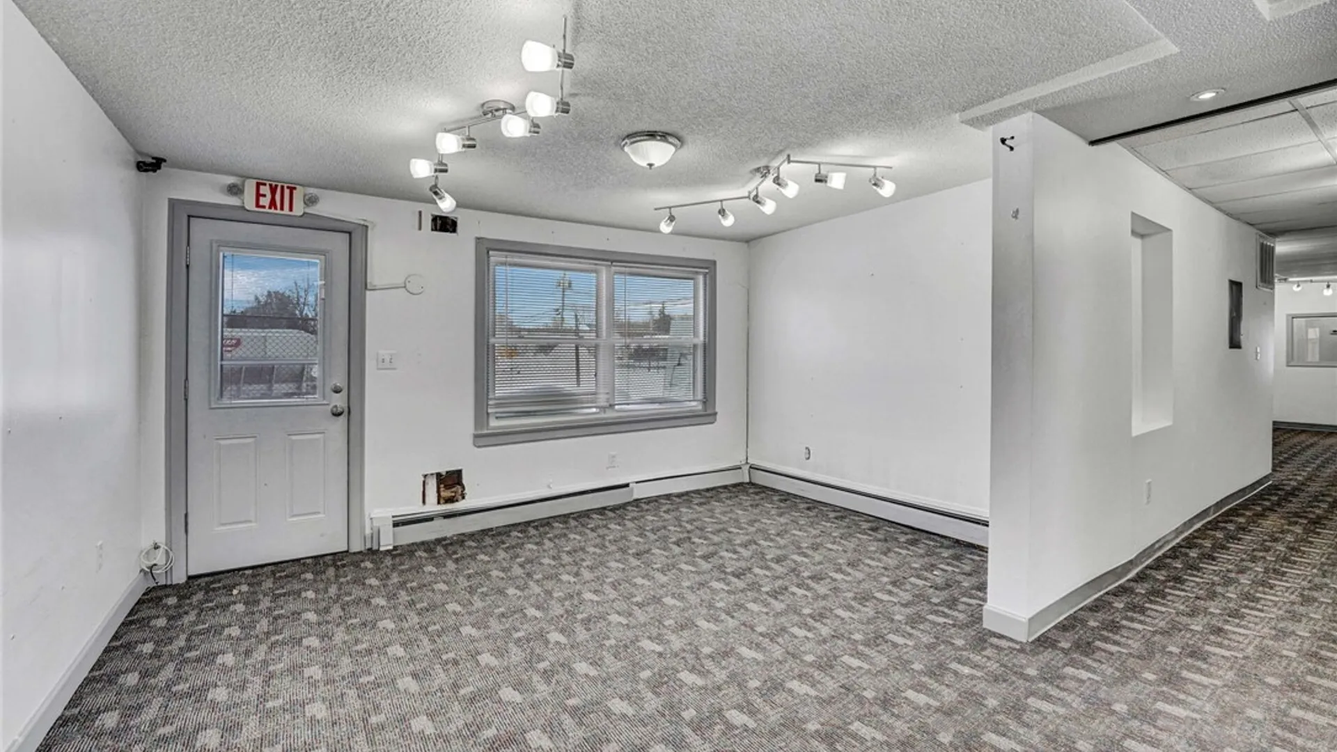 Property at 1064 Harlem Road, Cheektowaga, NY 14227 18