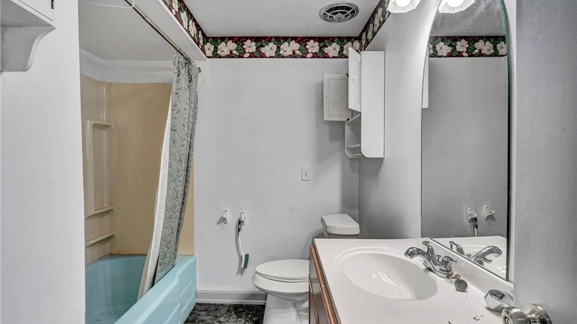 Property at 1064 Harlem Road, Cheektowaga, NY 14227 23