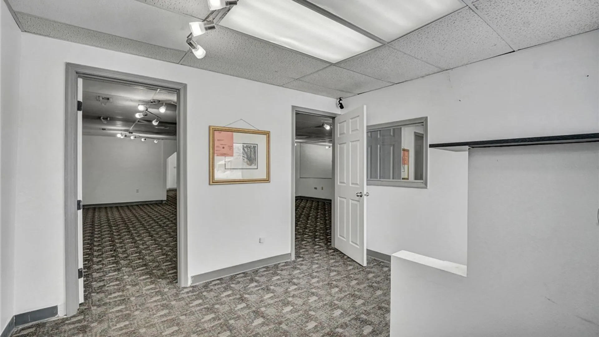 Property at 1064 Harlem Road, Cheektowaga, NY 14227 4