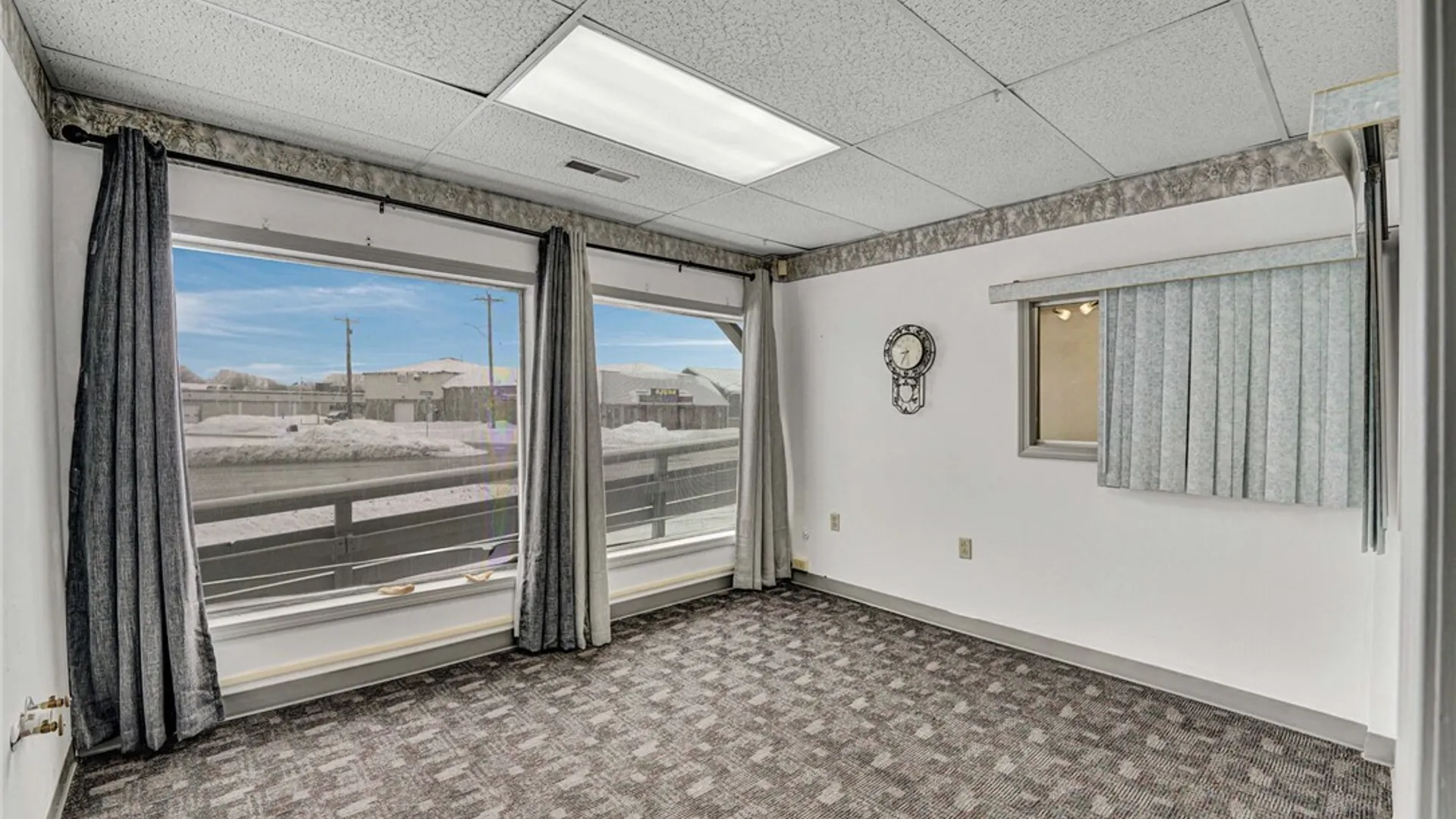 Property at 1064 Harlem Road, Cheektowaga, NY 14227 9