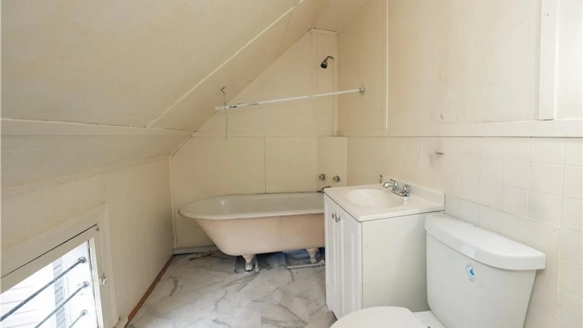 Property at 86 Benzinger Street, Buffalo, NY 14206 12