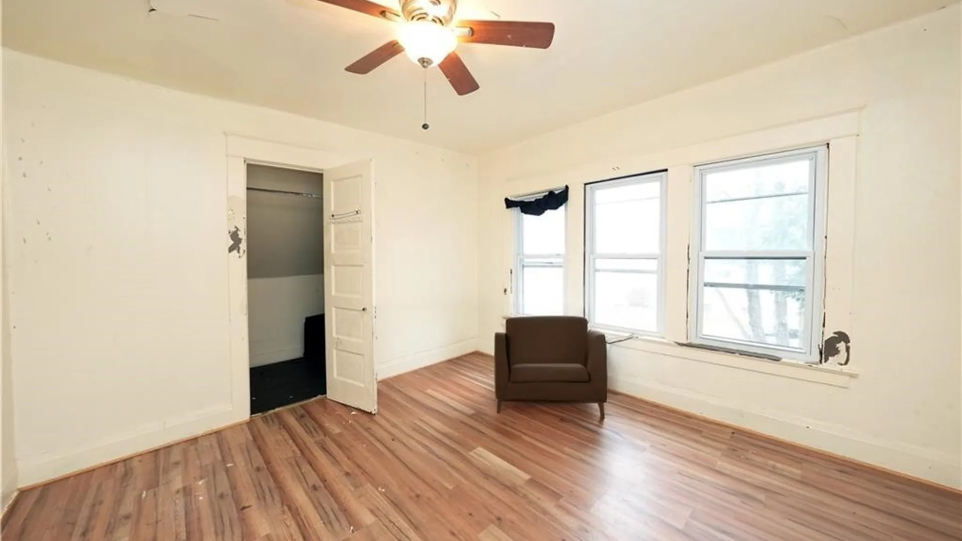 Property at 86 Benzinger Street, Buffalo, NY 14206 4