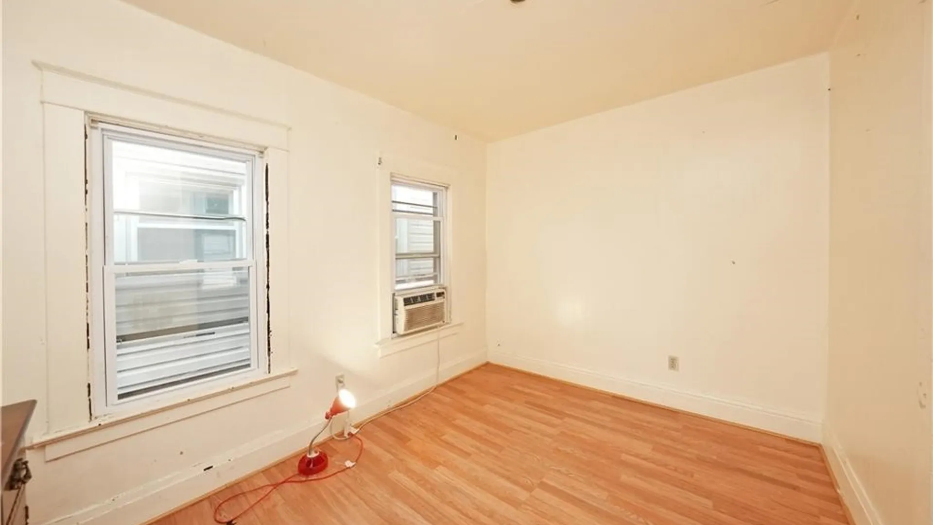 Property at 86 Benzinger Street, Buffalo, NY 14206 5