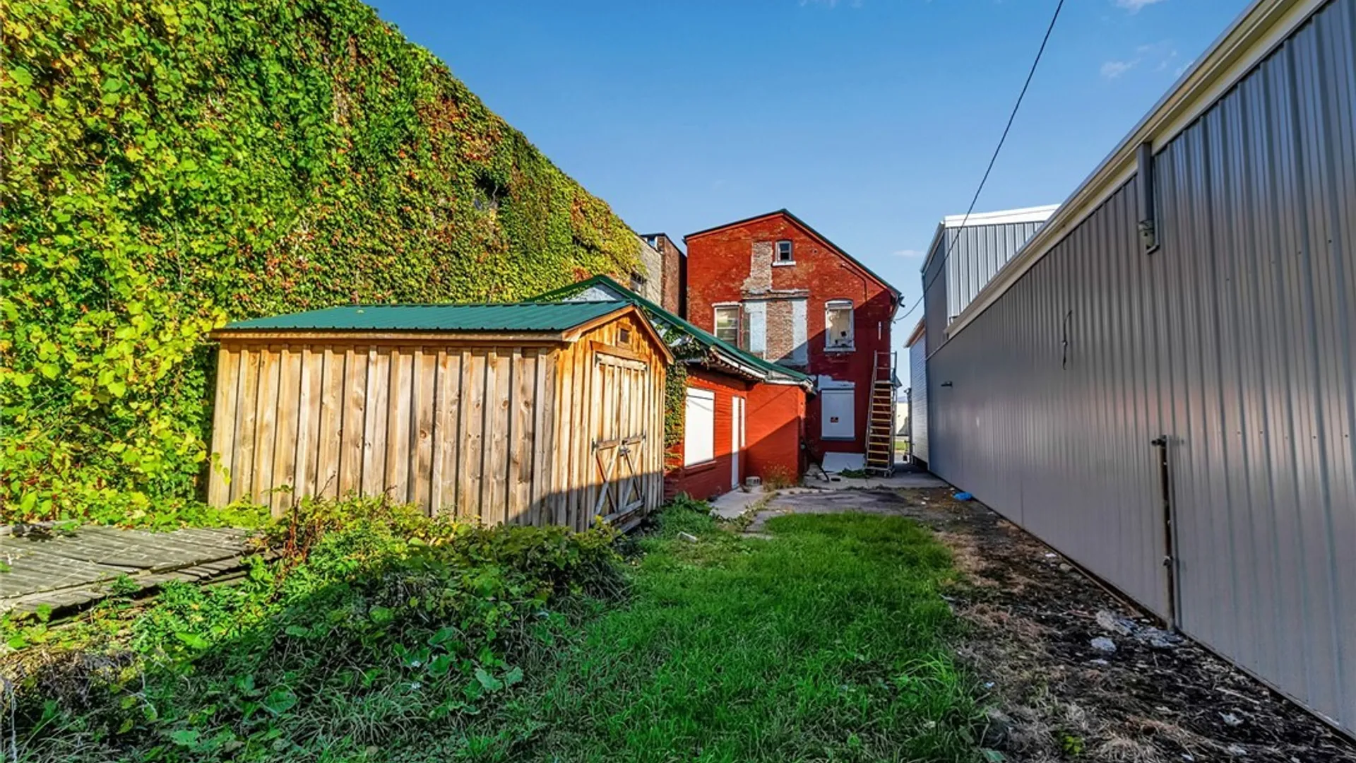 Property at 582 Michigan Avenue, Buffalo, NY 14203 9