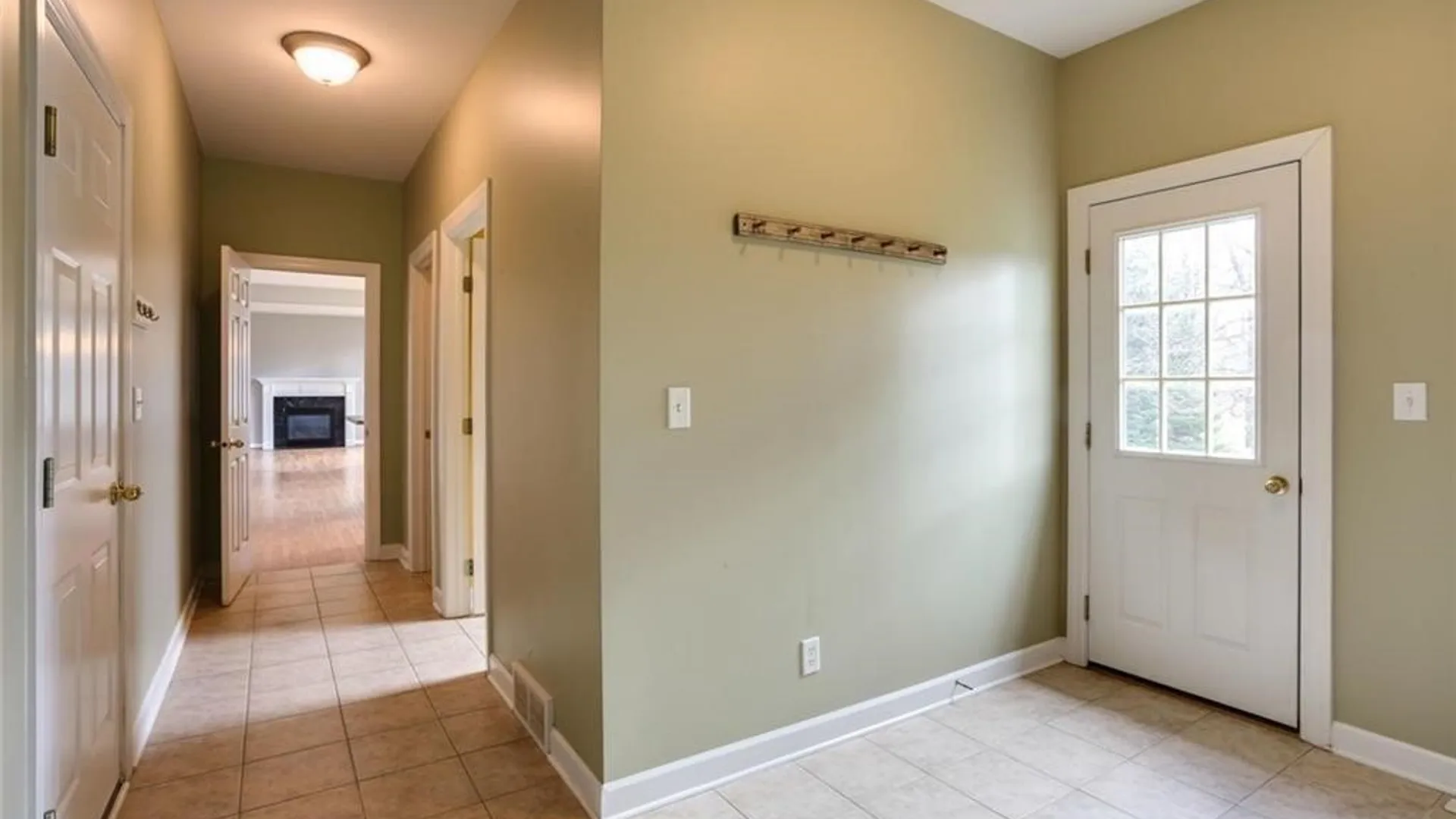 Property at 5558 Marthas Vineyard, Clarence, NY 14032 12