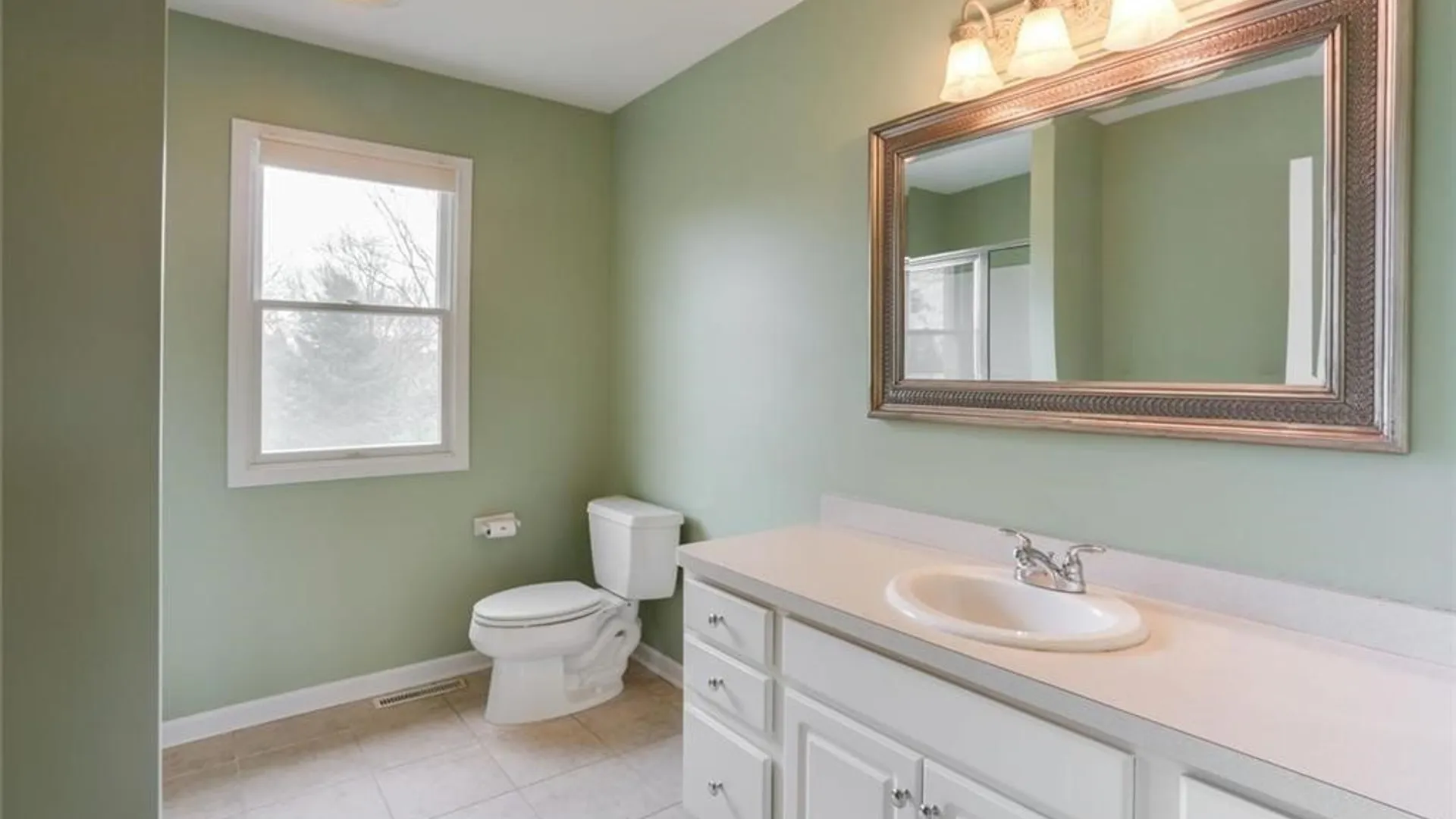 Property at 5558 Marthas Vineyard, Clarence, NY 14032 16