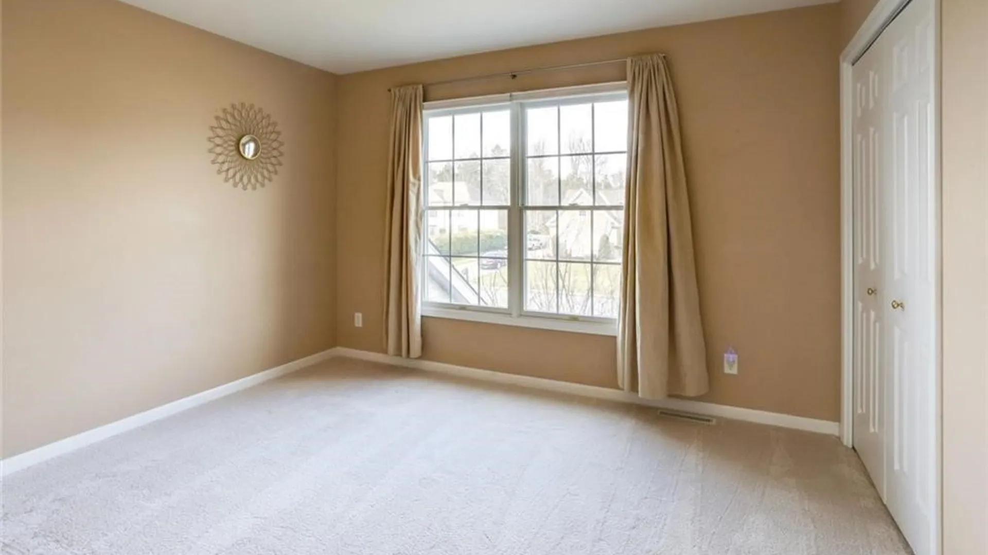 Property at 5558 Marthas Vineyard, Clarence, NY 14032 20