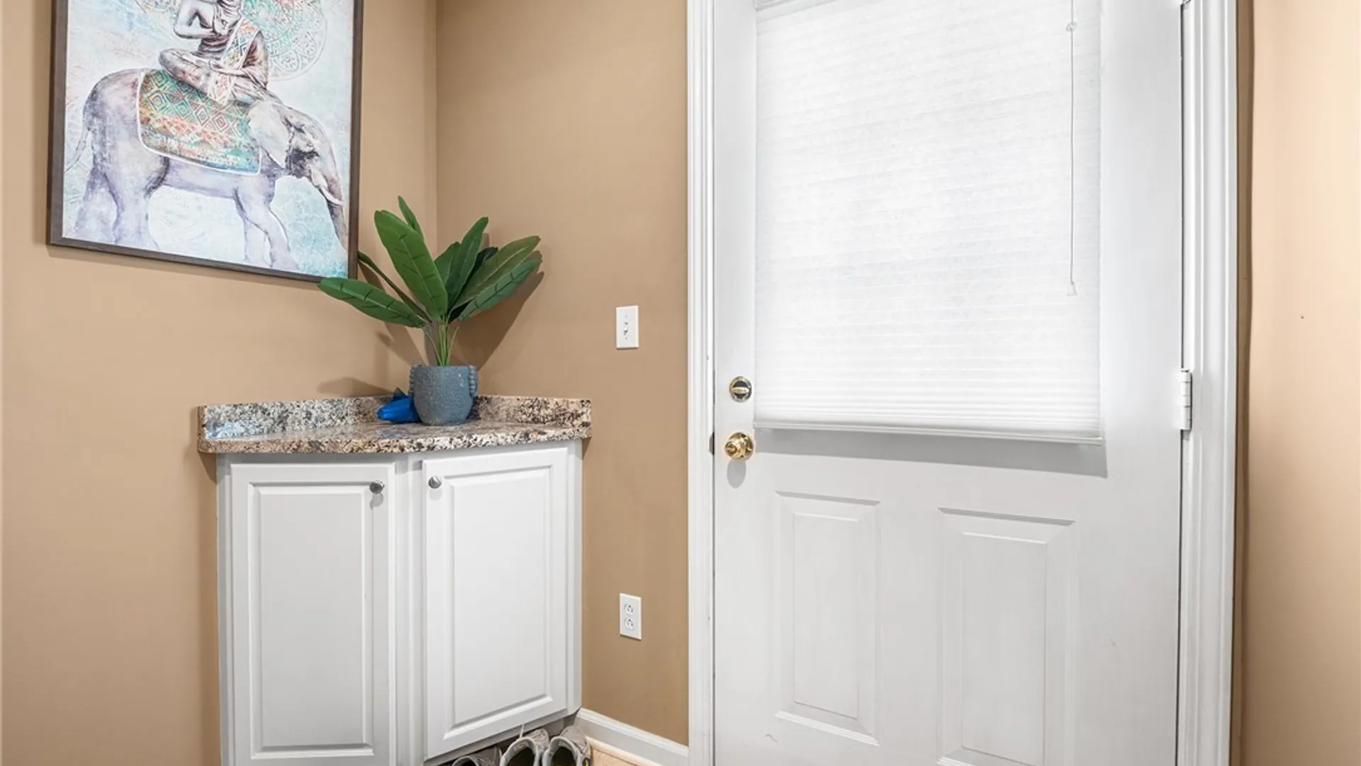 Property at 8 Keph Drive, Amherst, NY 14228 5