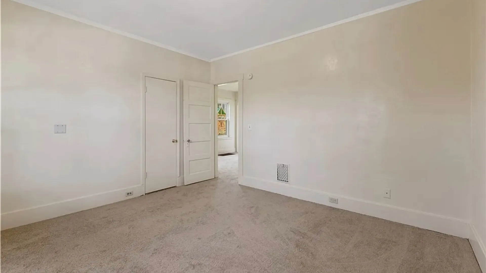 Property at 1607 Burnet Avenue, Syracuse, NY 13206 7