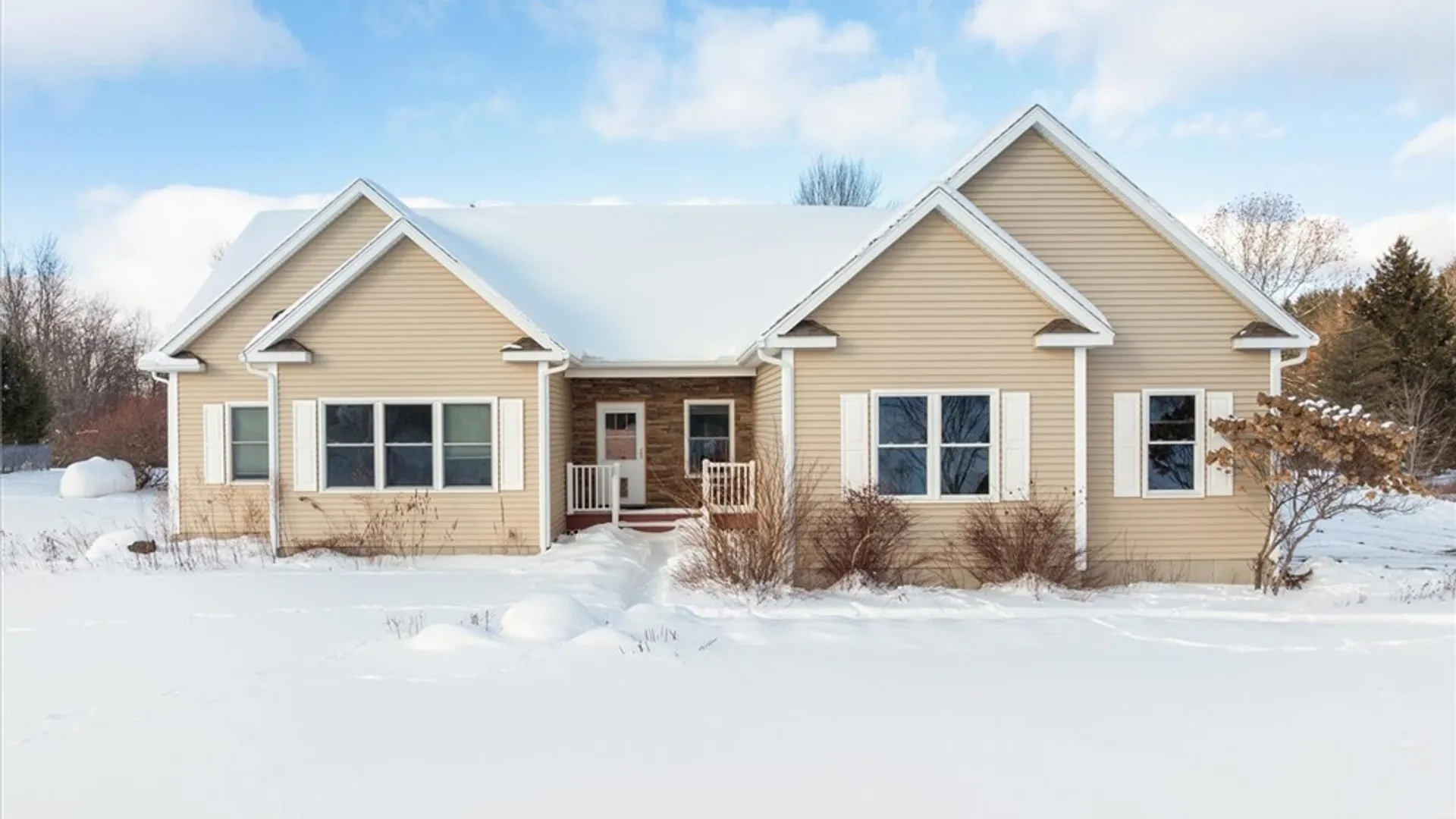 Property at 5562 Lakeview Court, Madison, NY 13346 4