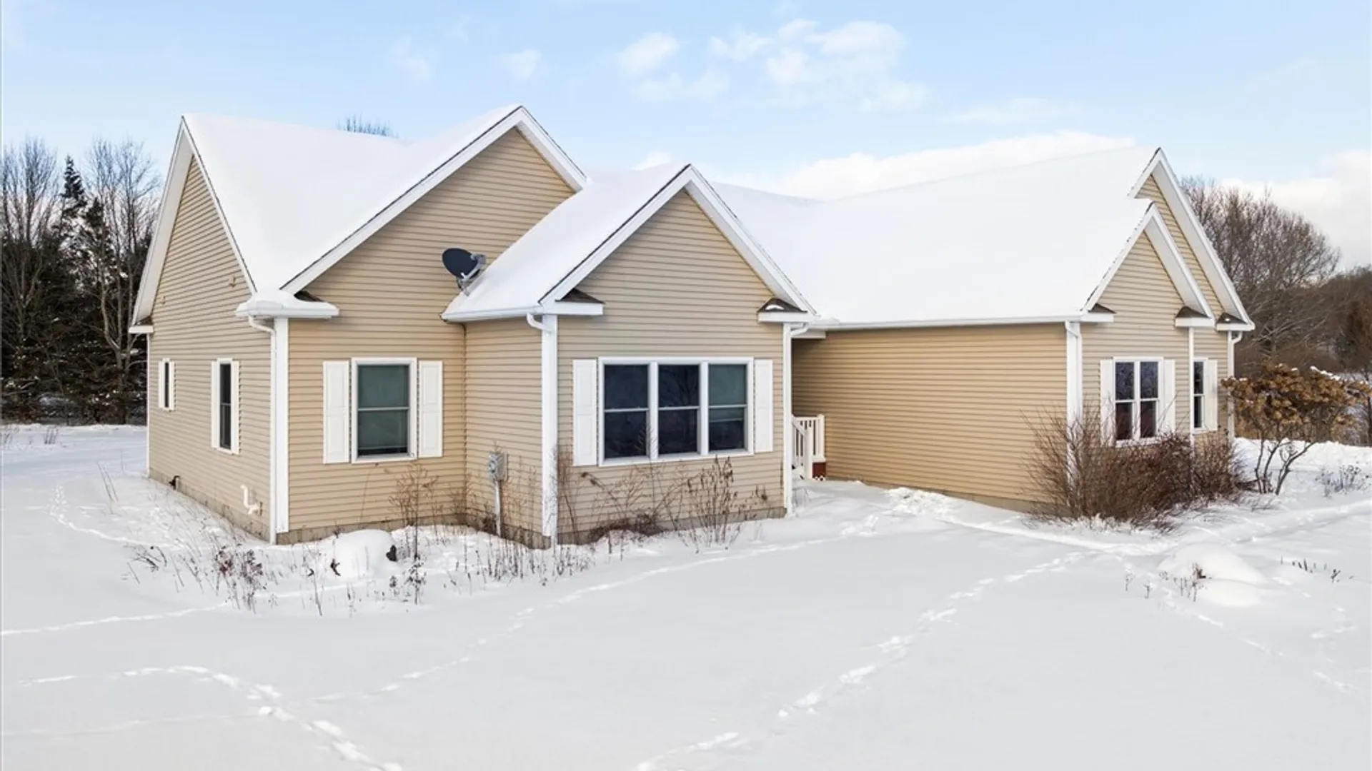 Property at 5562 Lakeview Court, Madison, NY 13346 5