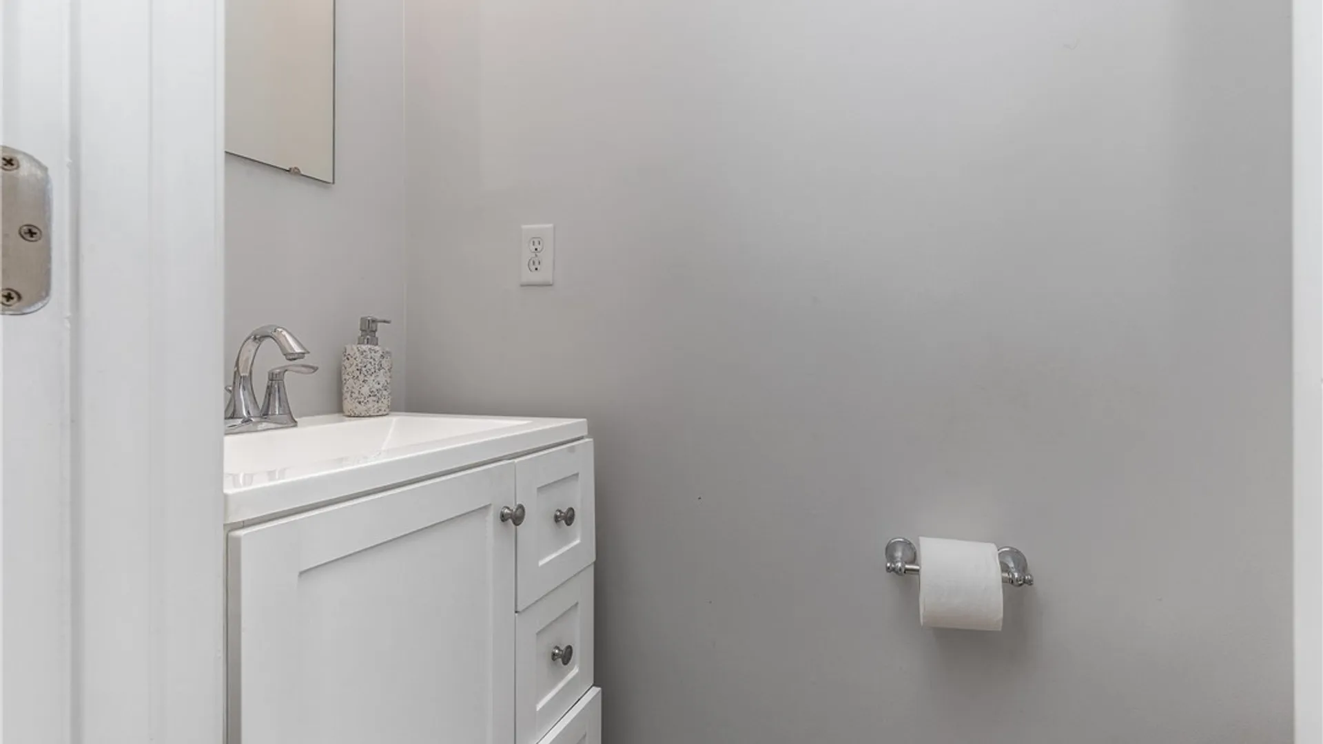 Property at 5784 Willow Creek Lane, Cambria, NY 14132 11