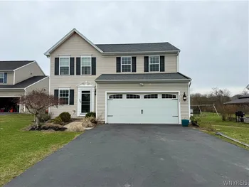 5784 Willow Creek Lane, Cambria, NY 14132