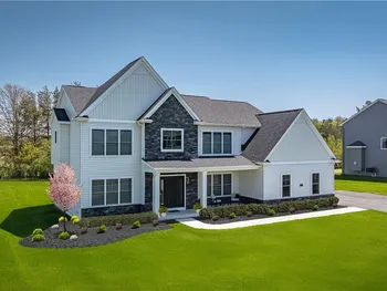 167 Sandywood Circle, Grand Island, NY 14072