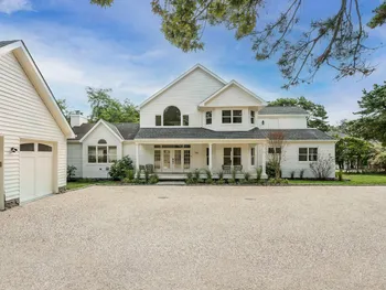 Property at 286 MONTAUK HWY, Southampton, NY 11968