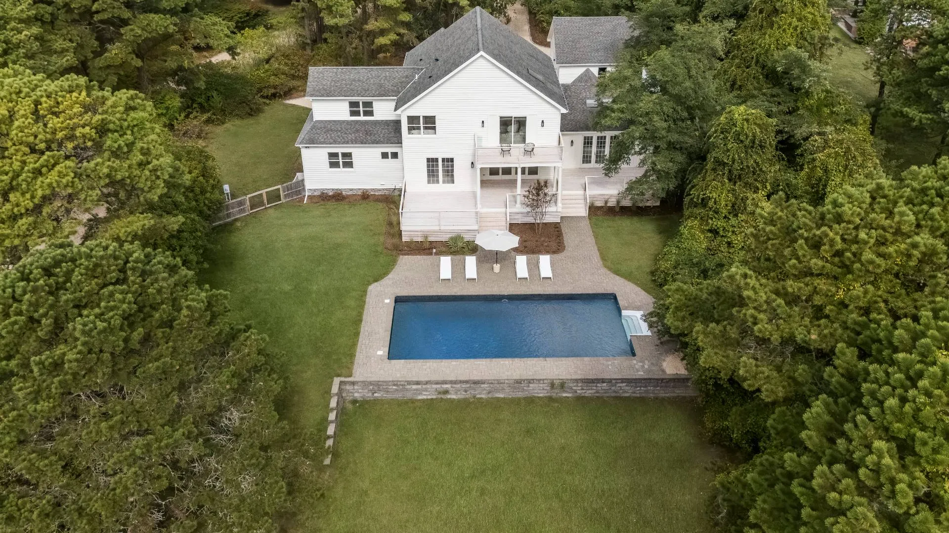 Property at 286 MONTAUK HWY, Southampton, NY 11968 2