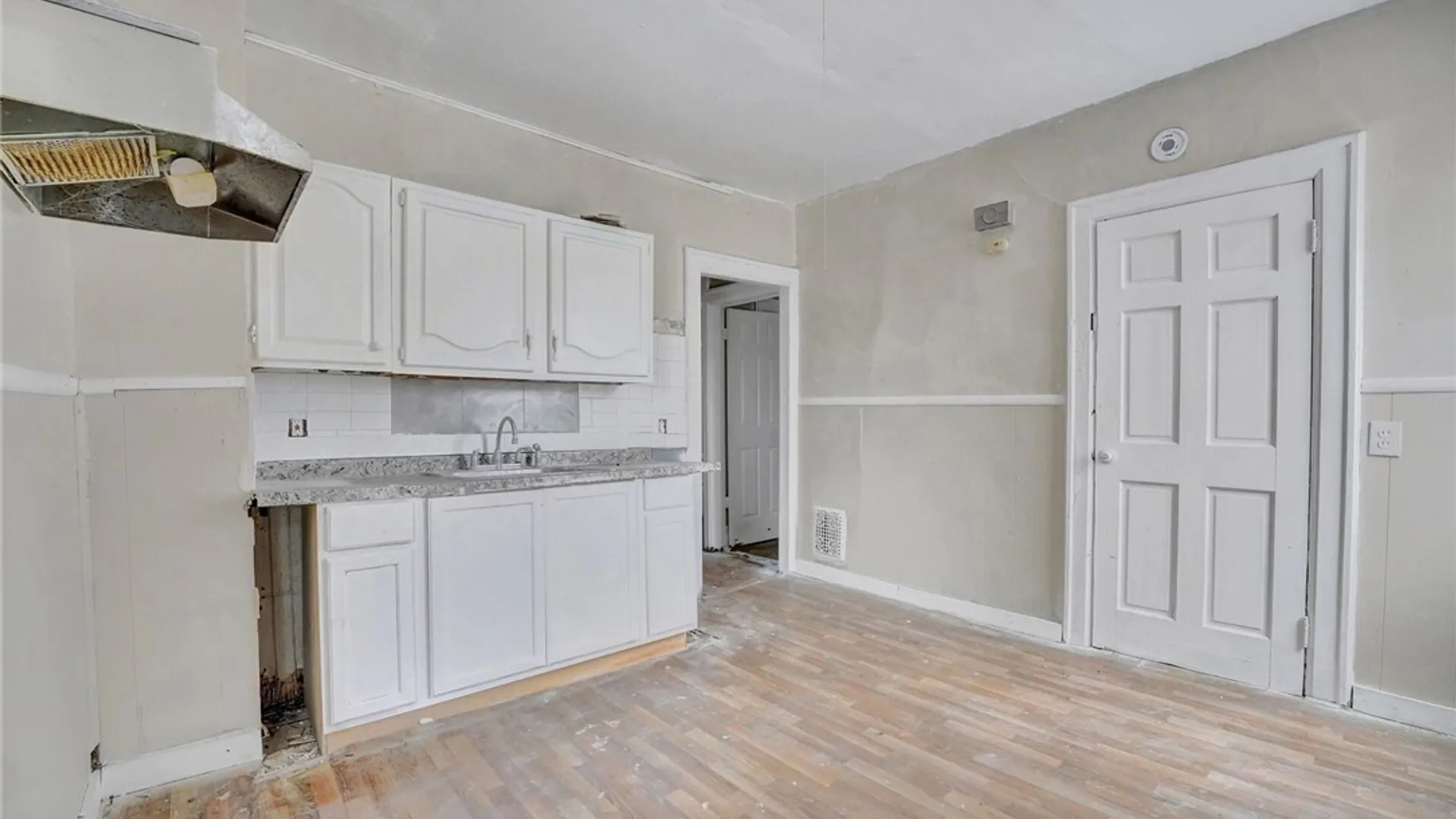 Property at 262 Breckenridge Street, Buffalo, NY 14213 15