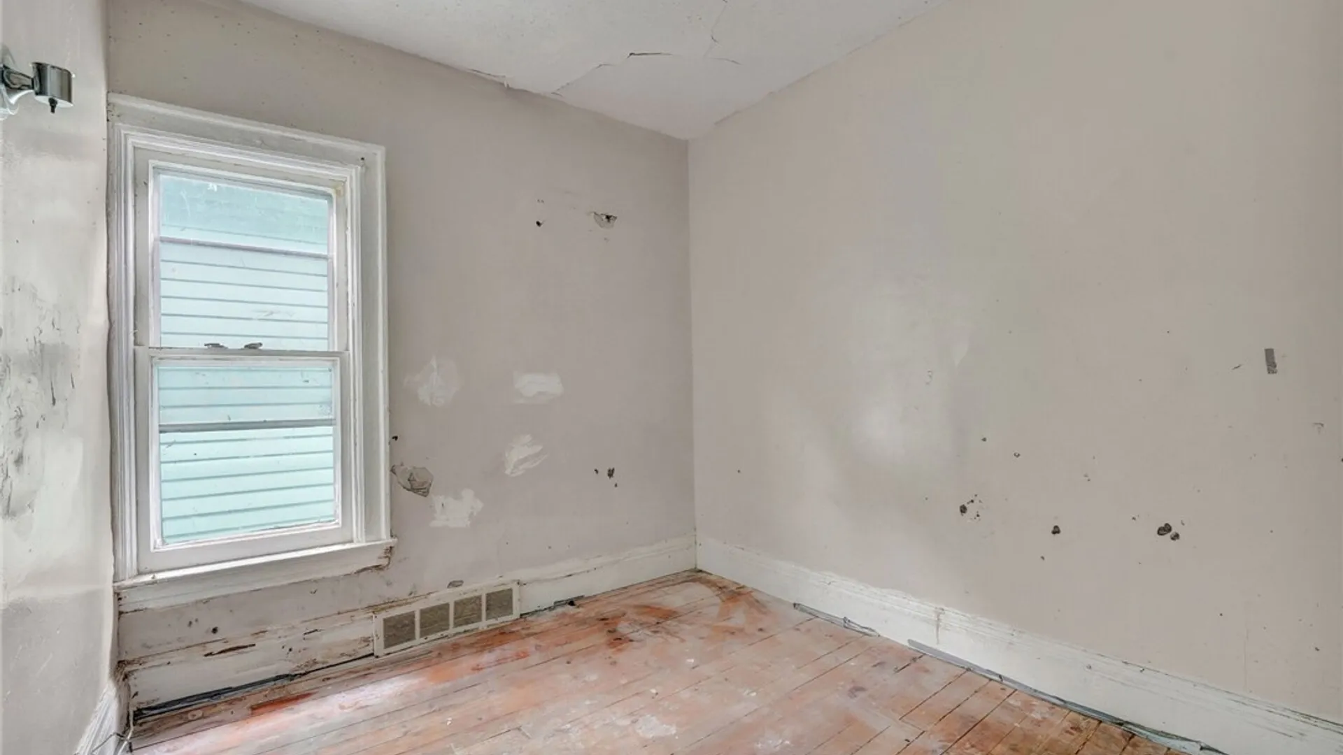 Property at 262 Breckenridge Street, Buffalo, NY 14213 30